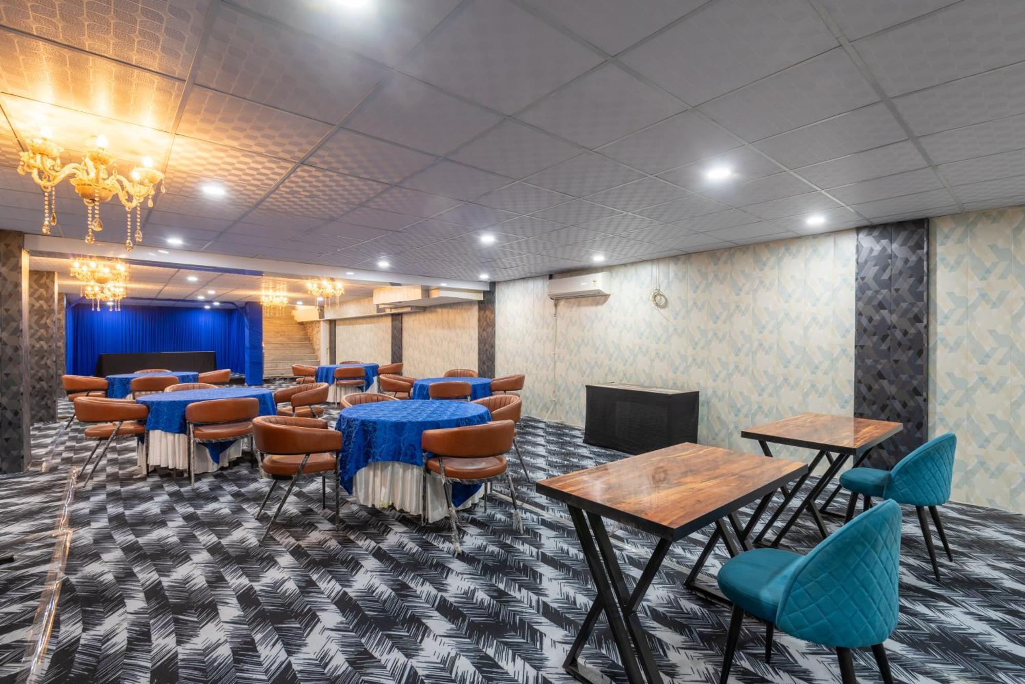Oyster Pearl - Medicity Gurugram, Near Medanta Hospital 3* Gurgaon