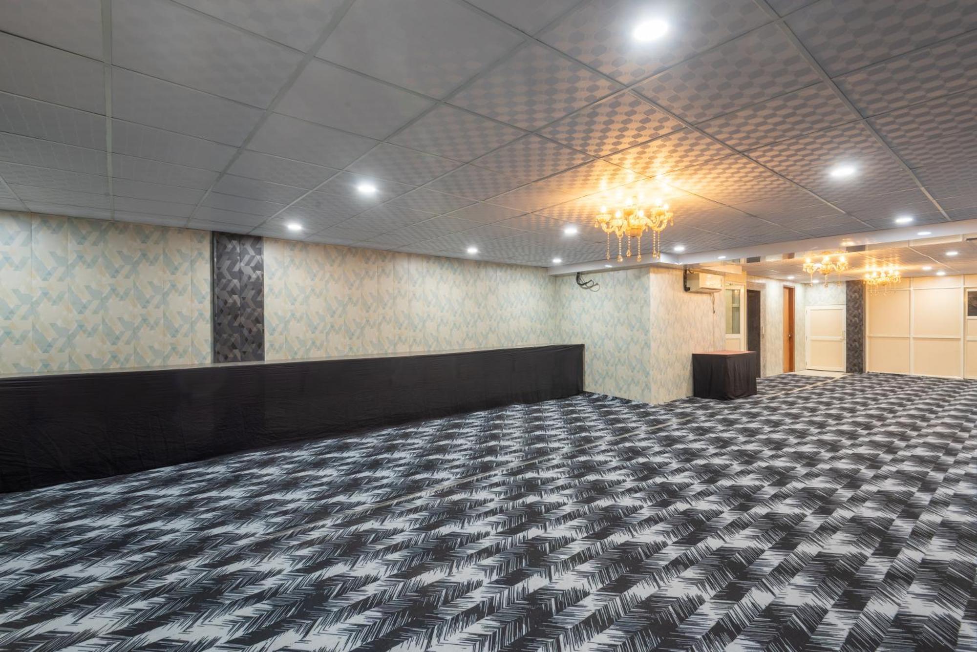 Oyster Pearl - Medicity Gurugram, Near Medanta Hospital