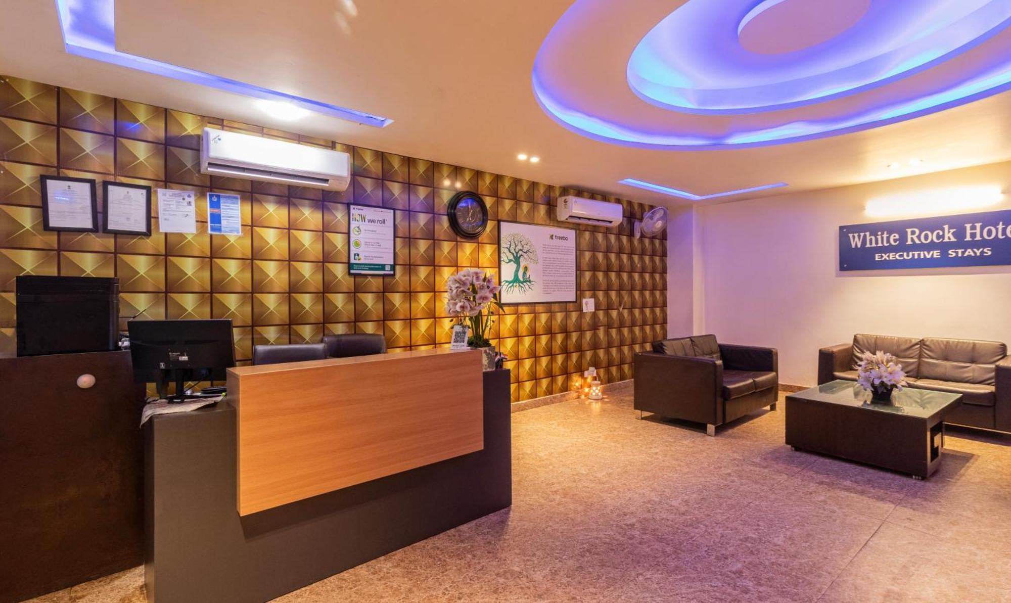 Hotel Treebo White Rock, Sohna Road