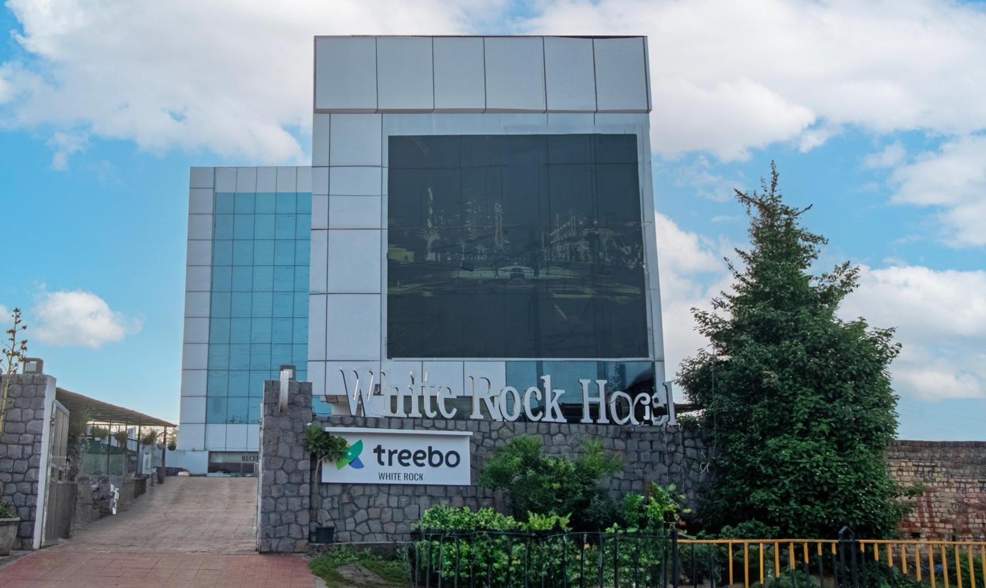 Hotel Treebo White Rock, Sohna Road 3*