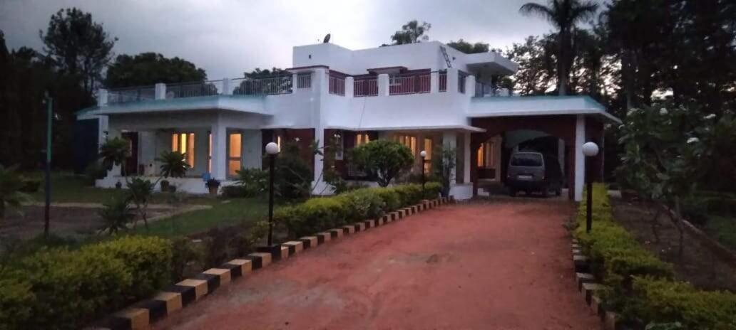 Bnbbuddy 2 Bhk Aravalli Hills View In Gurugram Gurgaon