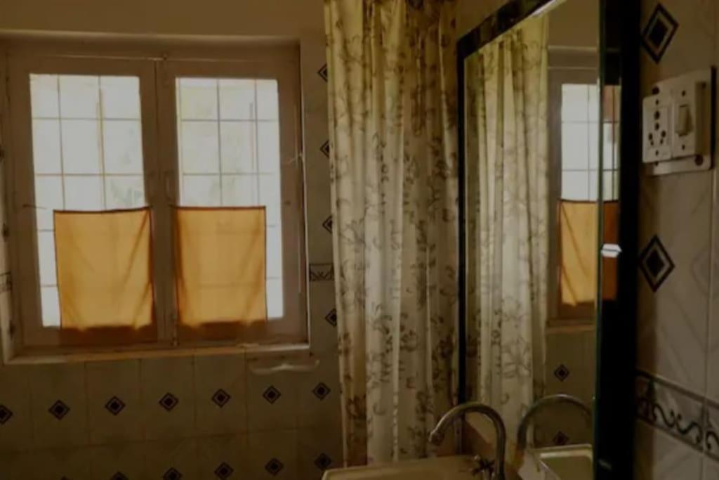 Bnbbuddy 2 Bhk Aravalli Hills View In Gurugram *
