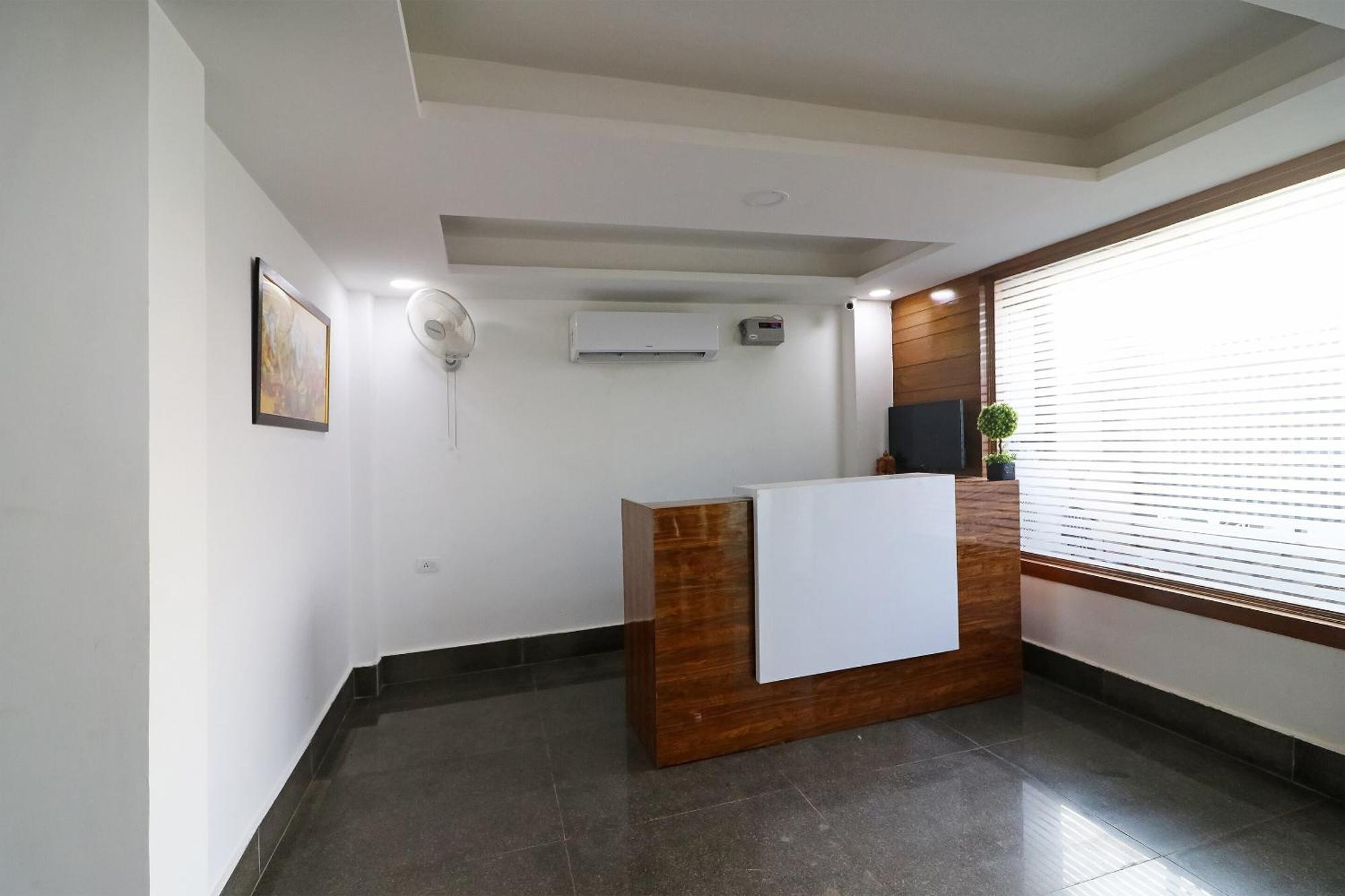 Hotel Collection O Diamond Gurgaon