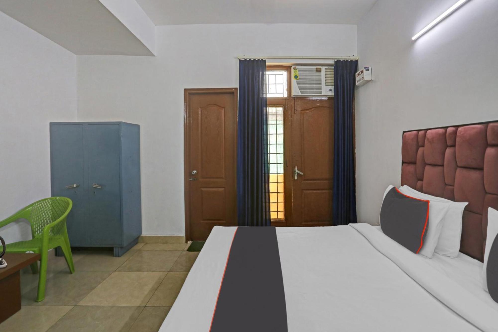 Hotel O Omi Gurgaon
