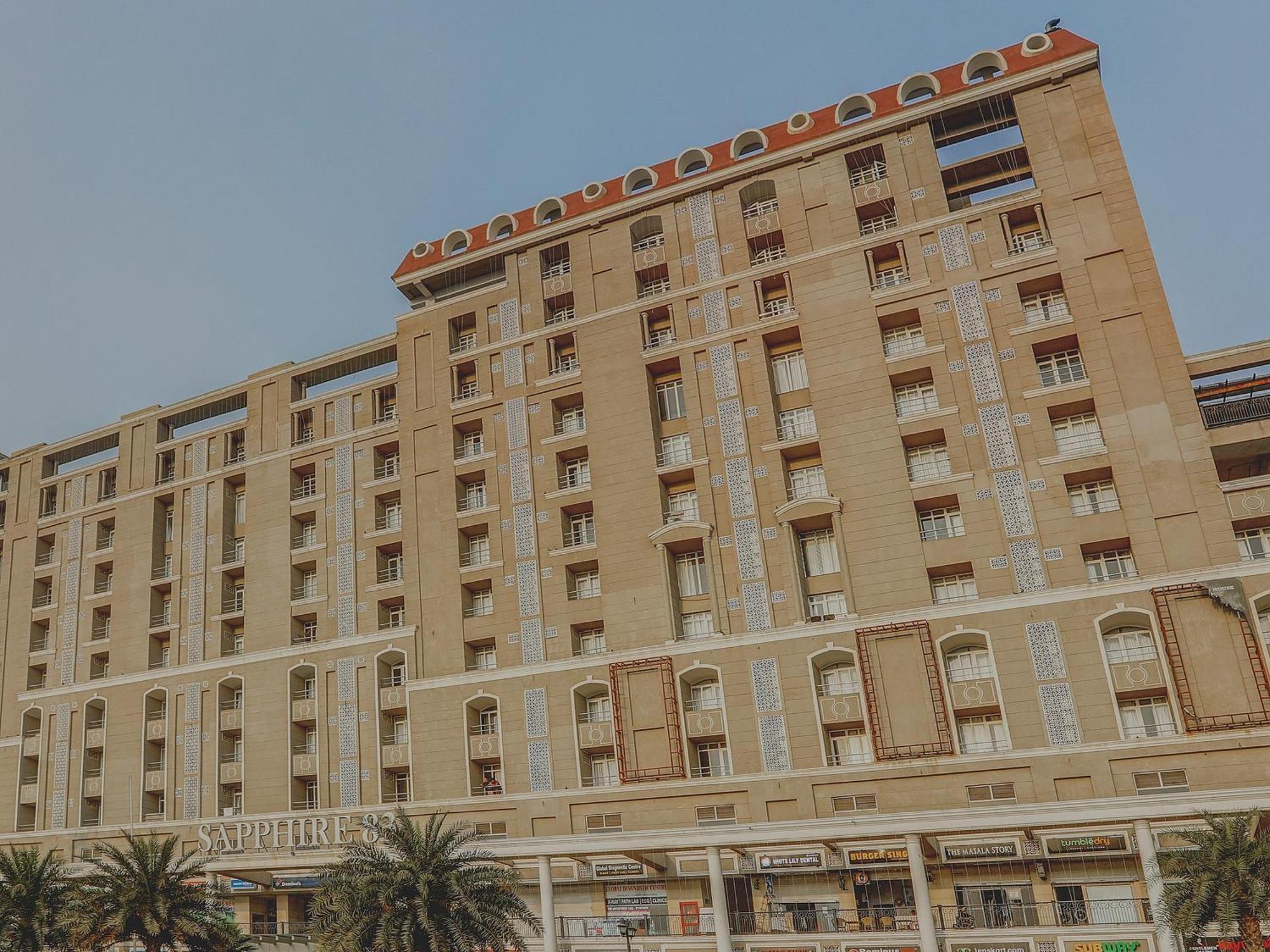 Collection O Limewood Gurgaon