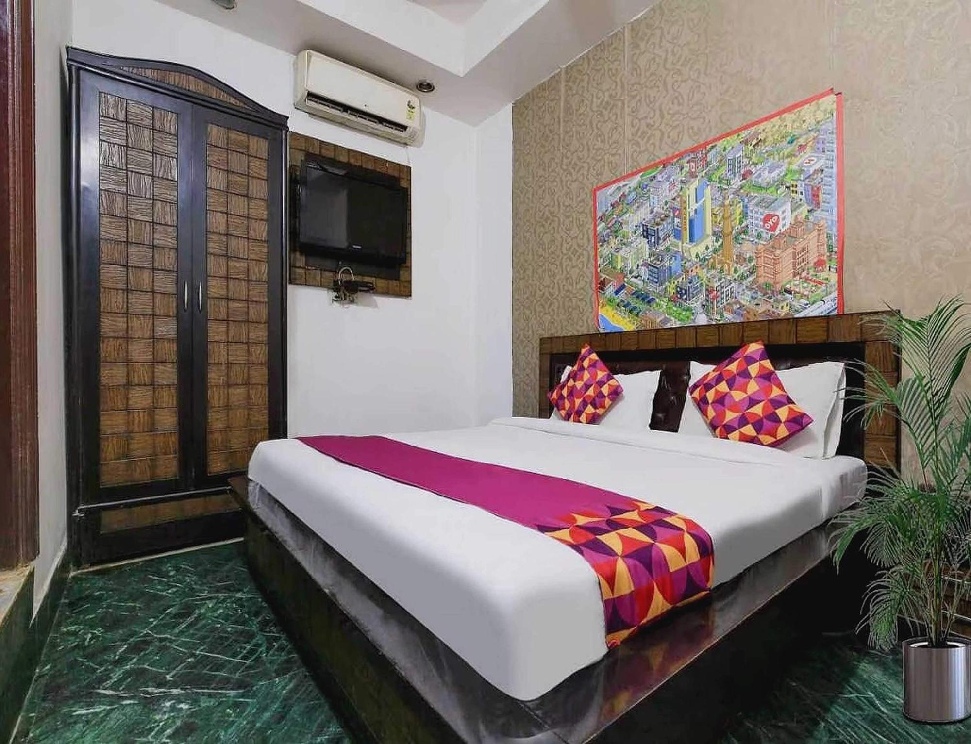 O Delite Near Leisure Valley Park 3* Gurgaon