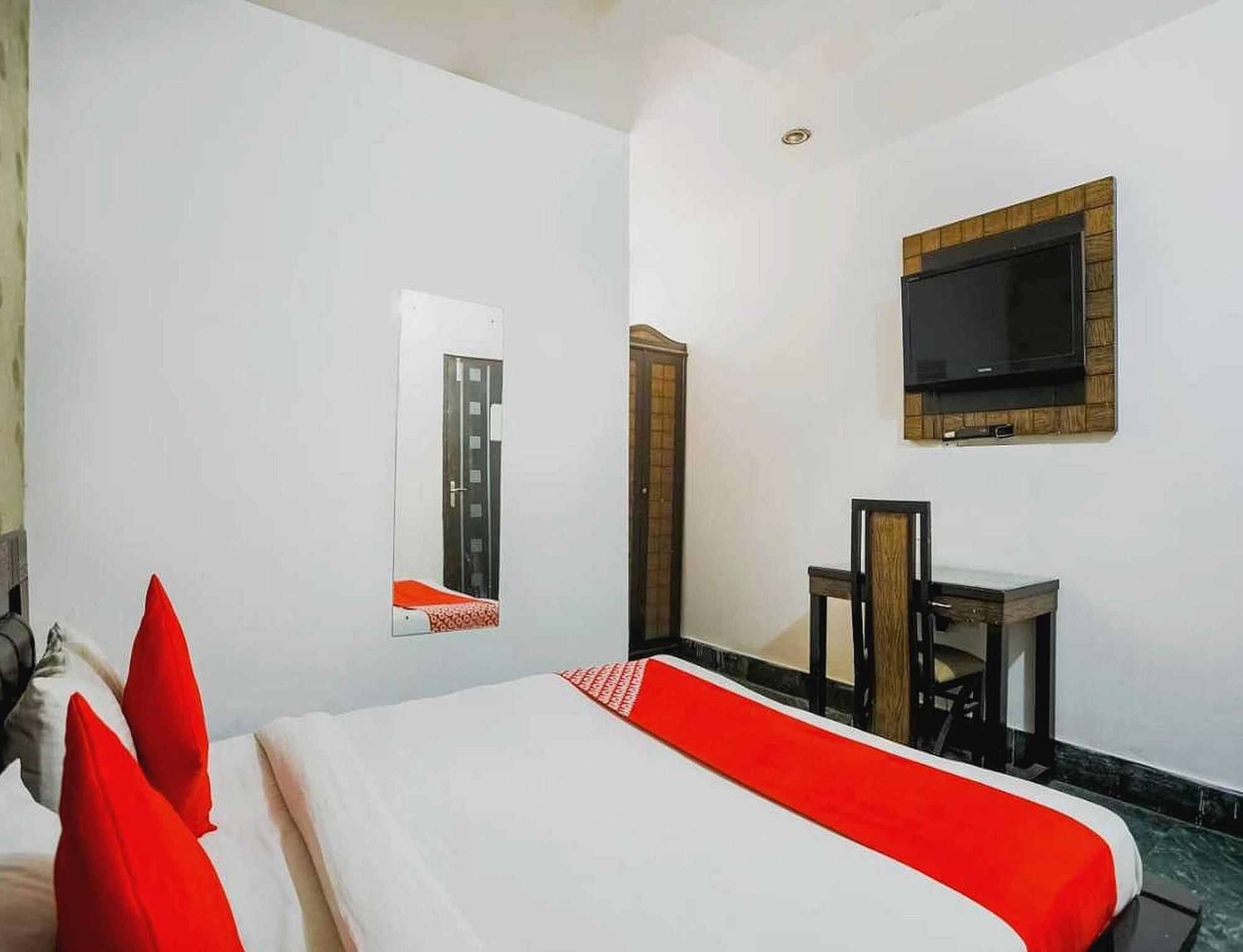 Hotel O Delite Near Leisure Valley Park 3*