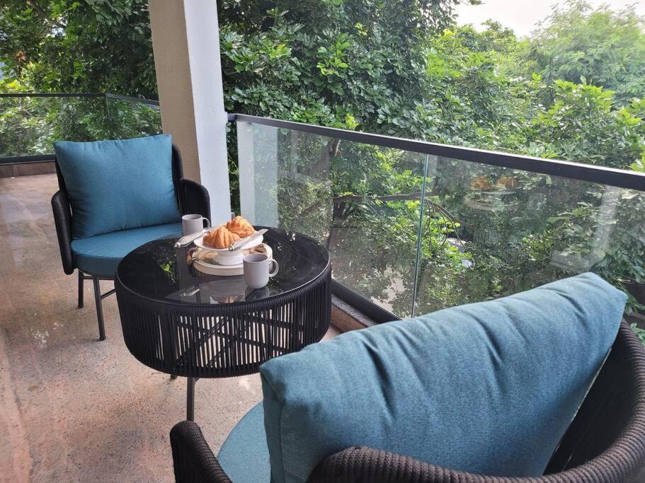 Entire Serviced In Dlf-phase 2 Gurgaon