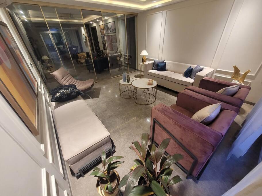 Apartment Entire Serviced In Dlf-phase 2