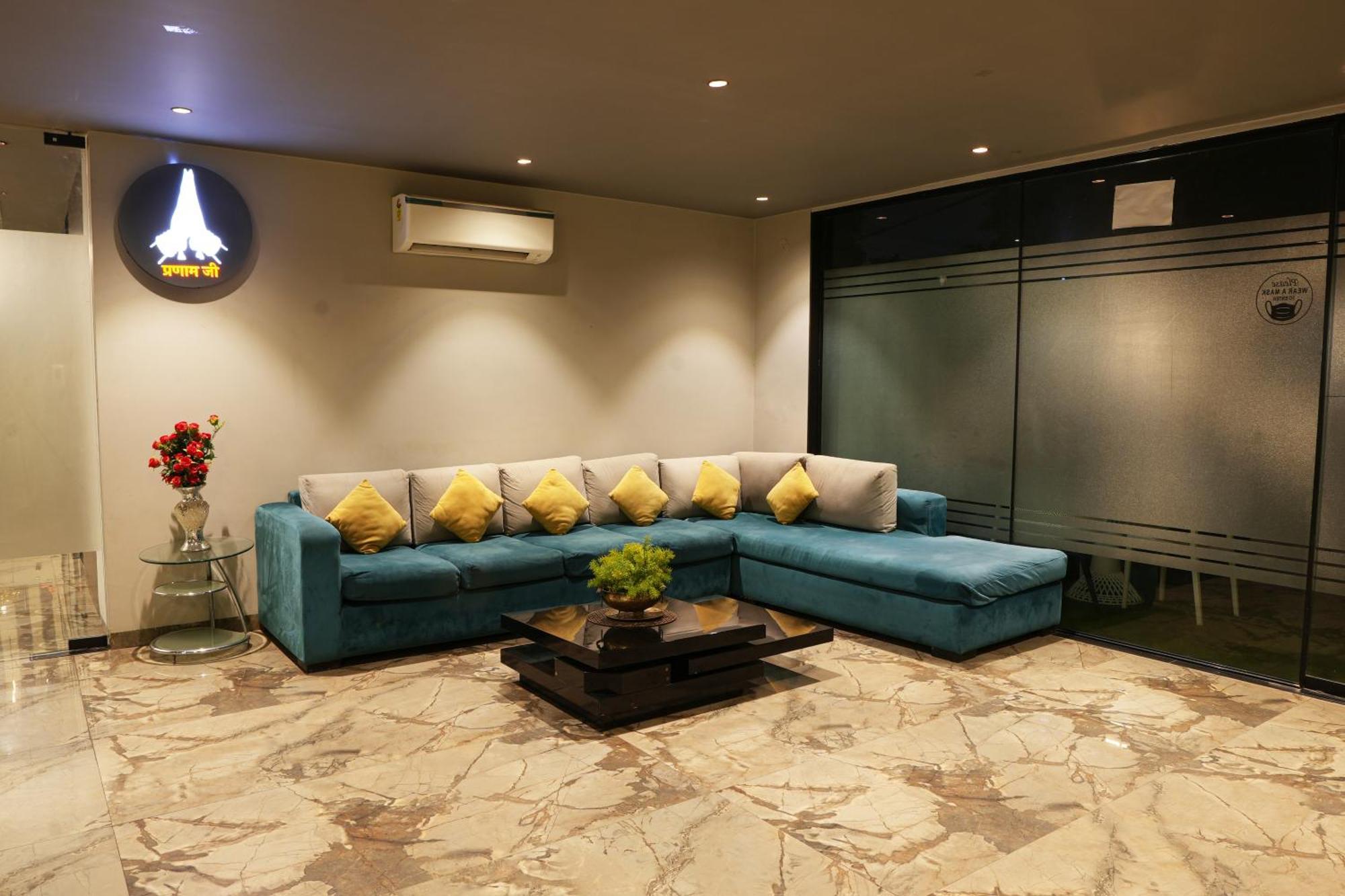 Metro Hotel Gurgaon