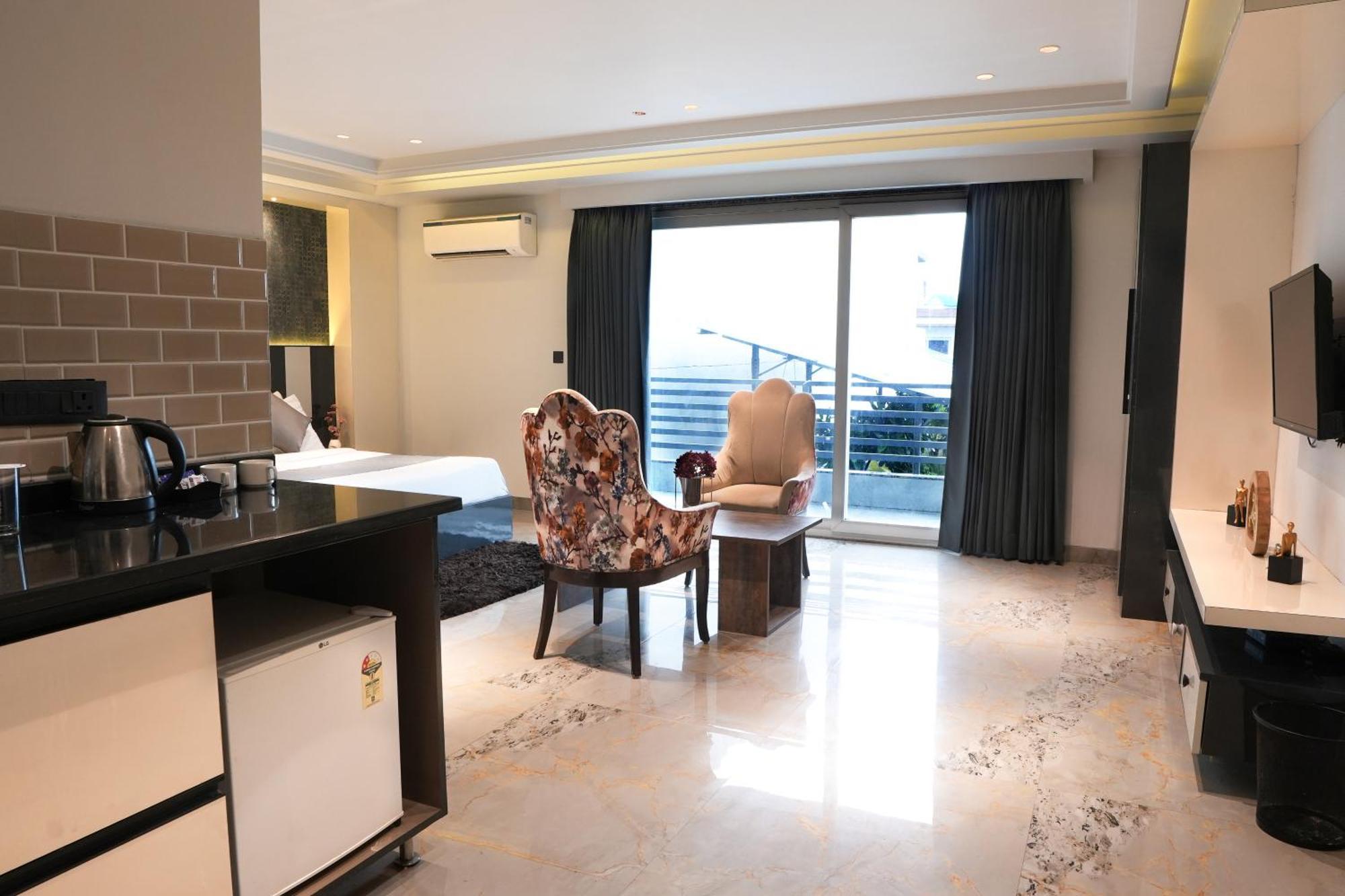 Metro Hotel Gurgaon