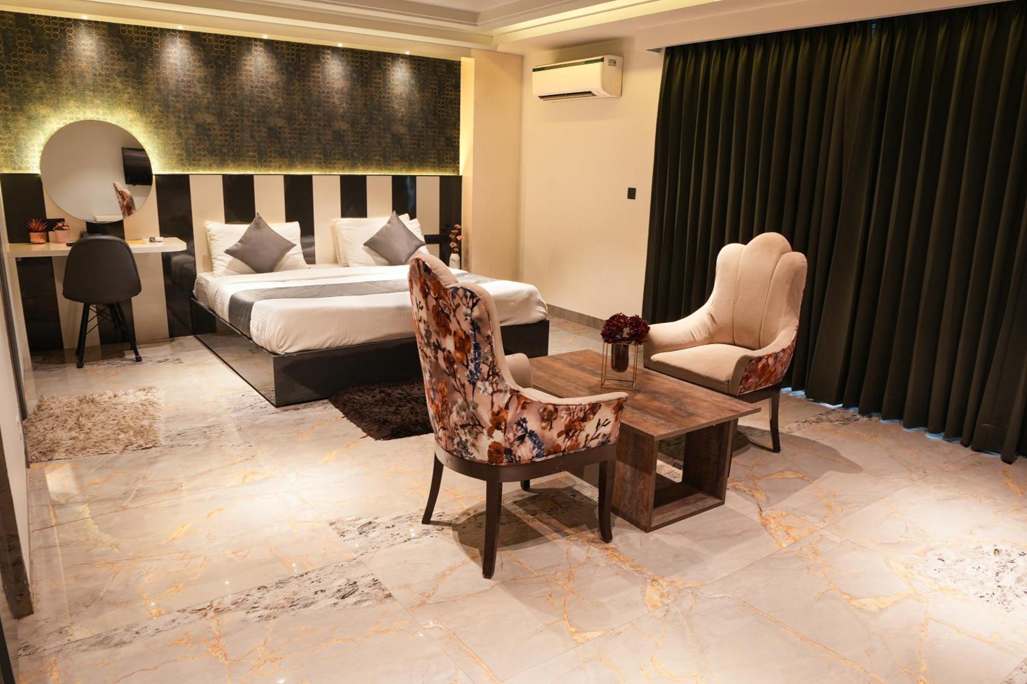 Hotel Metro 3*