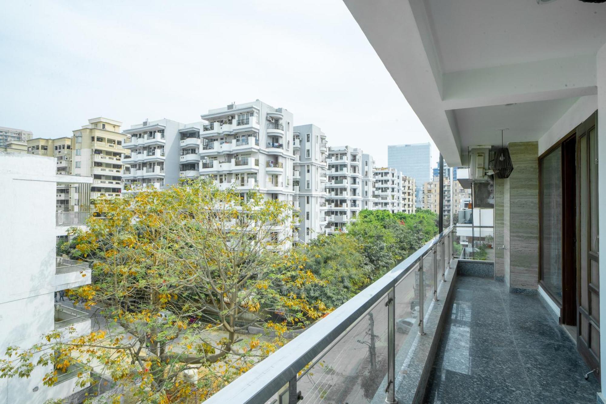 Apartment Flxho Corporate - Golf Course Road *