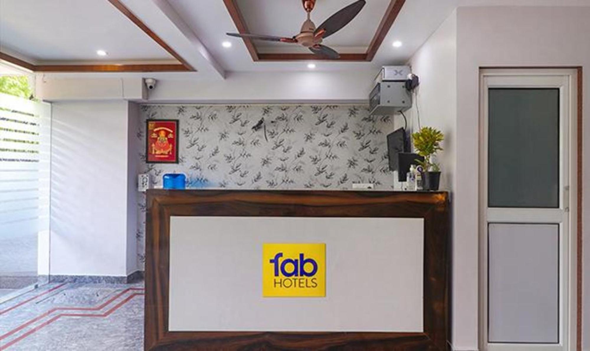 Hotel Fabhotel Star Corporate Gurgaon