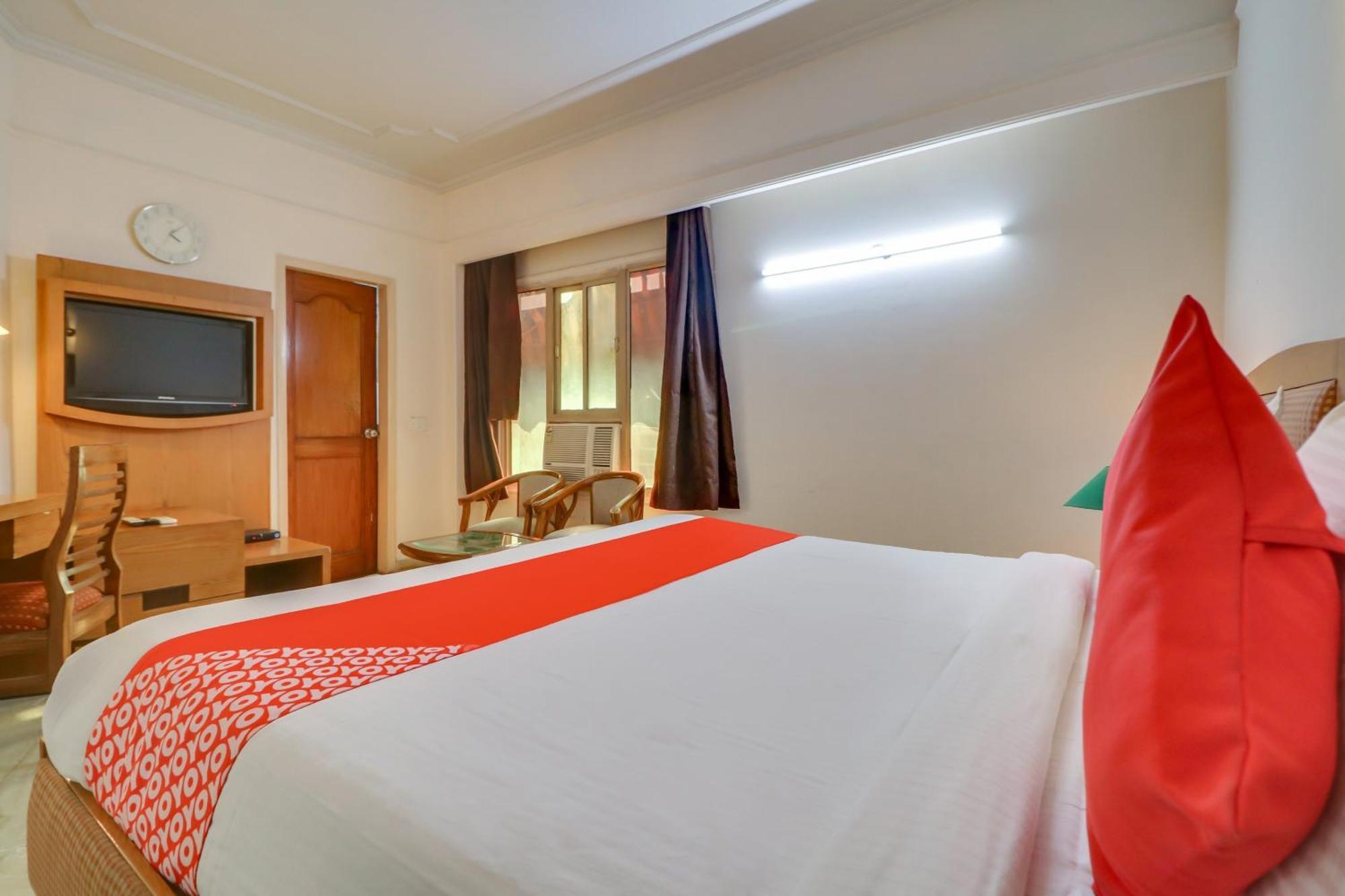 Super Collection O Queen Residency 3* Gurgaon