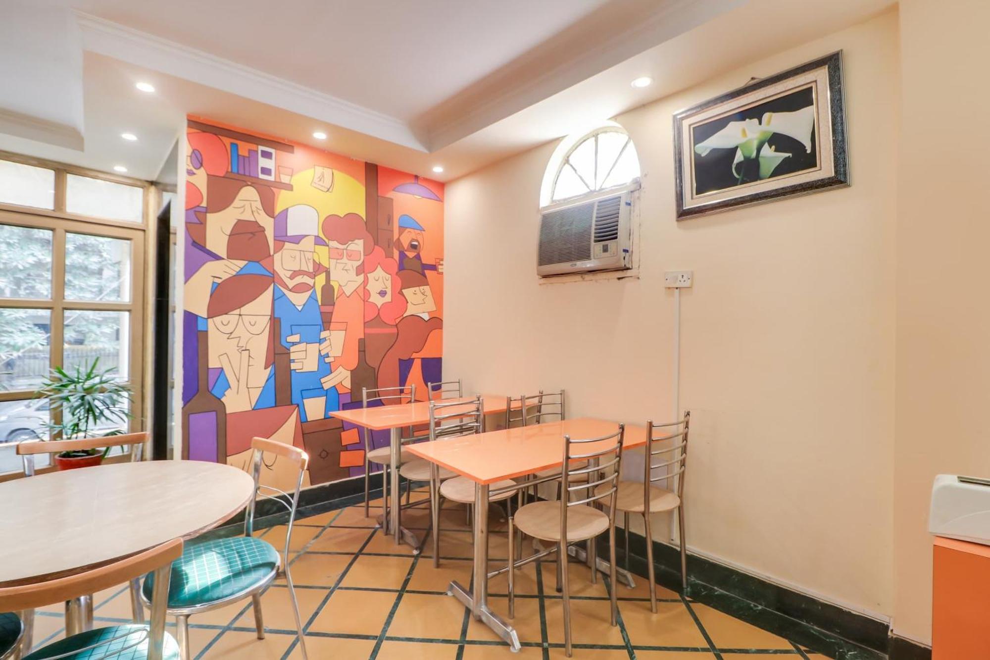 Super Collection O Queen Residency Hotel Gurgaon