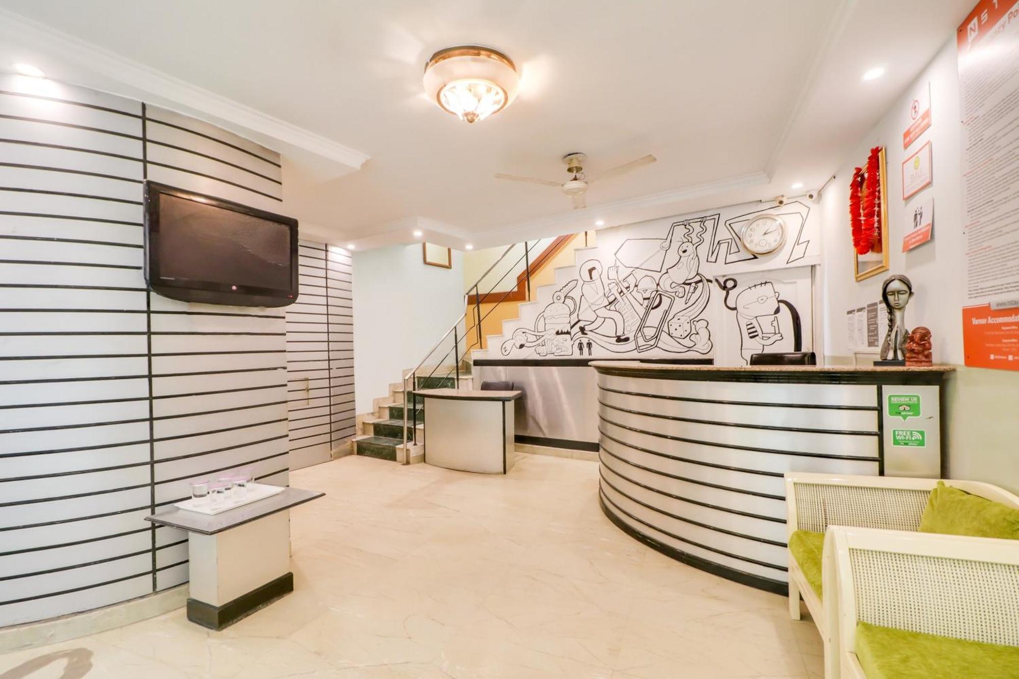 Super Collection O Queen Residency Hotel