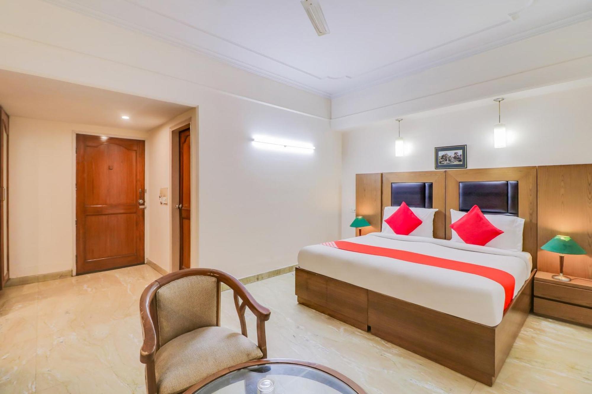 Hotel Super Collection O Queen Residency
