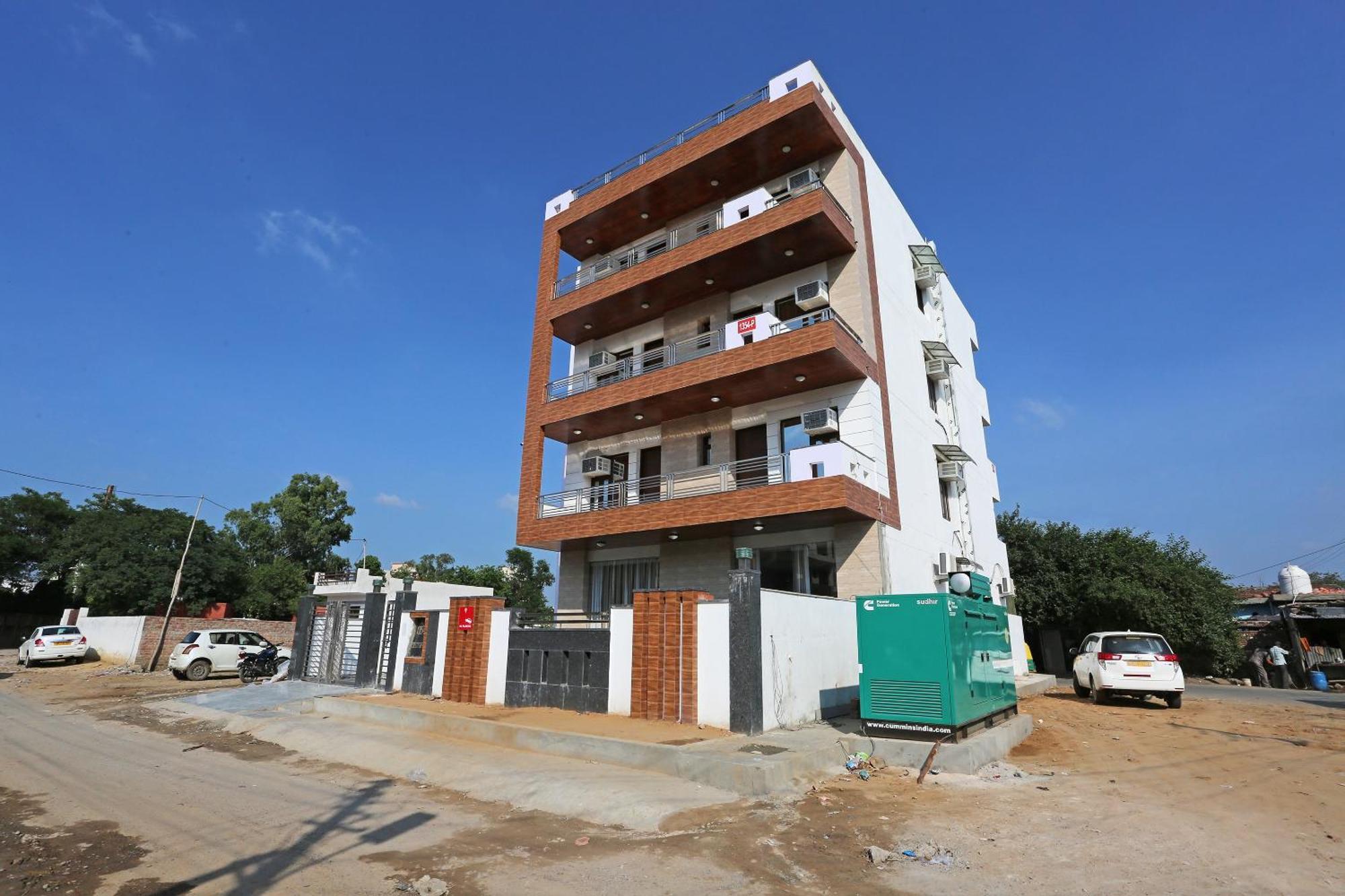 Hotel O Residency Near Appu Ghar Gurgaon