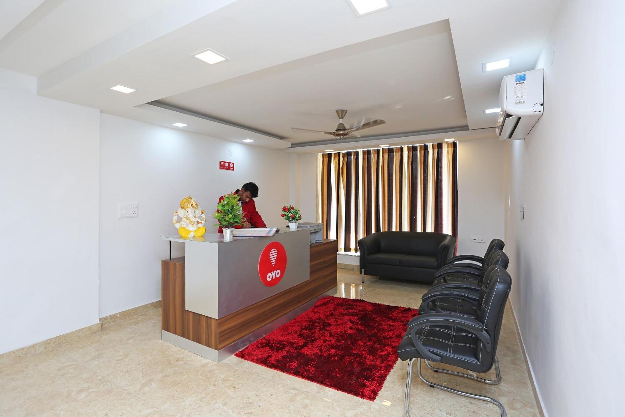 Hotel O Residency Near Appu Ghar