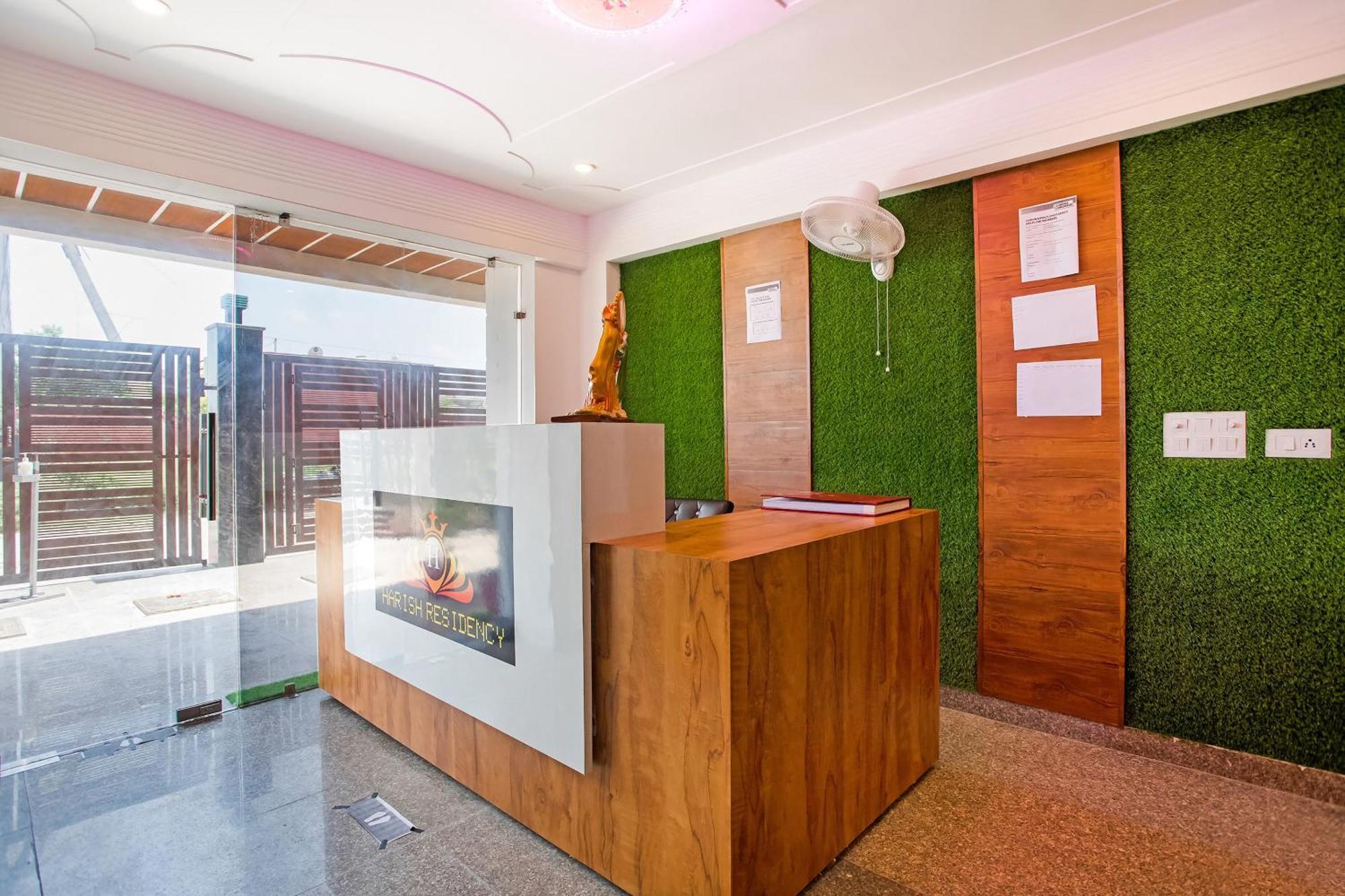 Capital O Harish Residency 3*