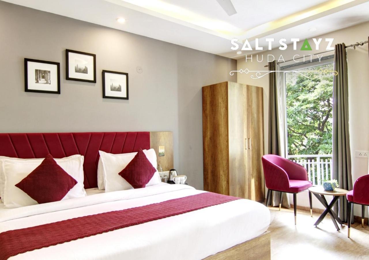Saltstayz Select - Huda Center 3*