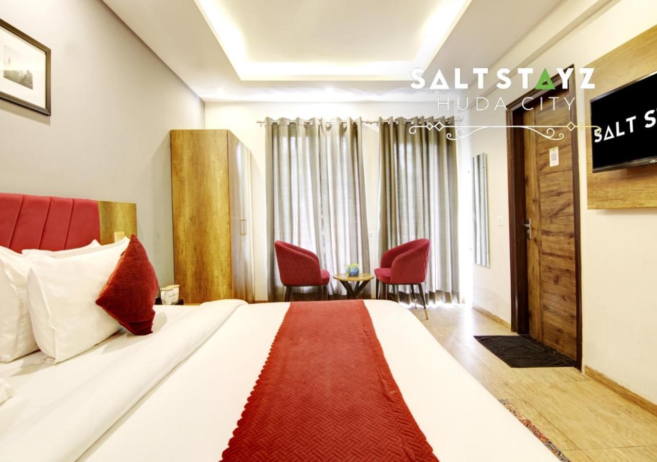 Hotel Saltstayz Select - Huda Center 3*