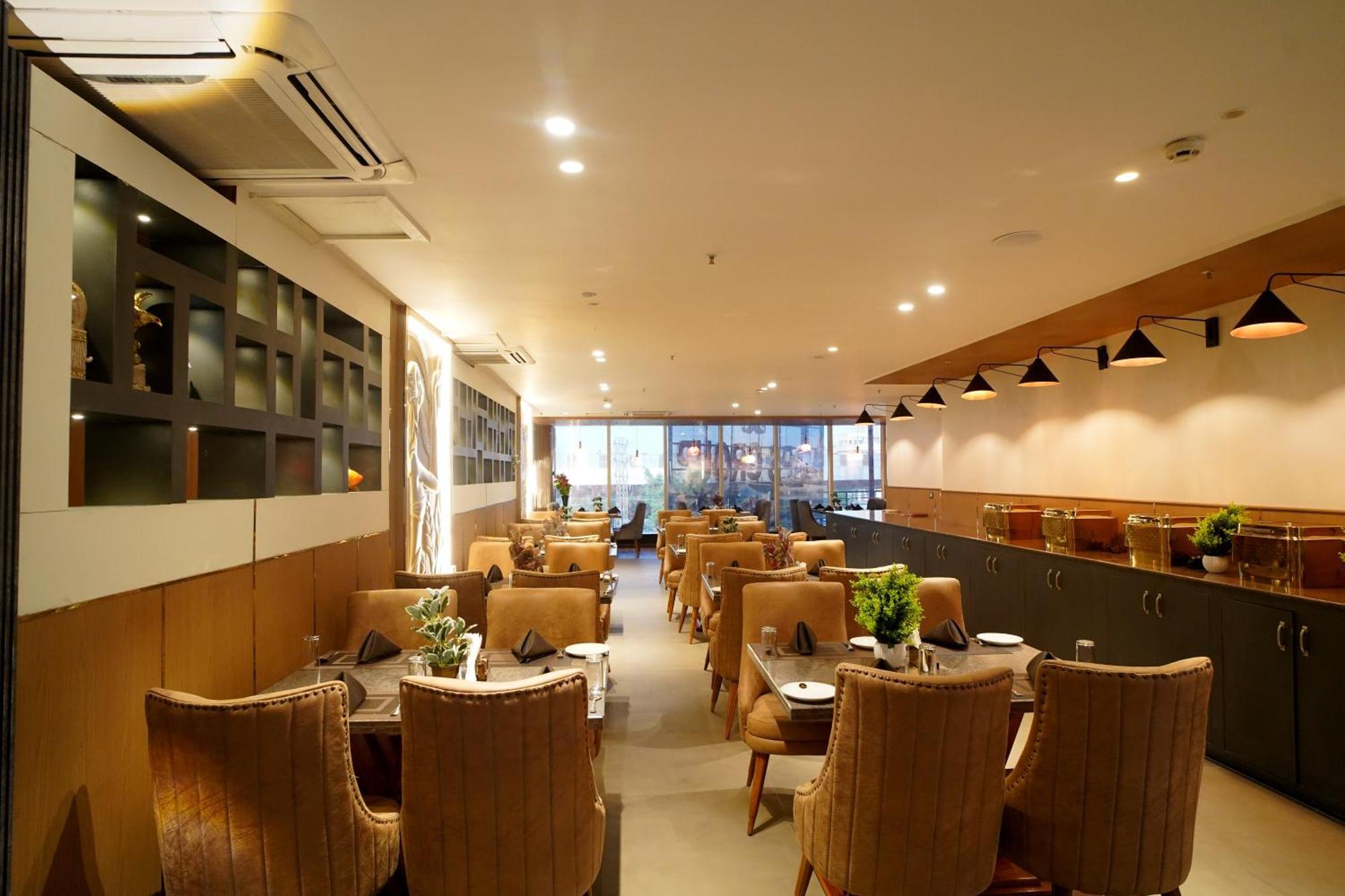Sakura Gold Hotel Gurgaon