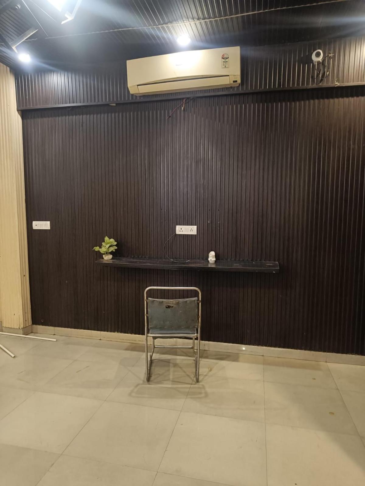 Amita Residency By Staykr Hotel Gurgaon