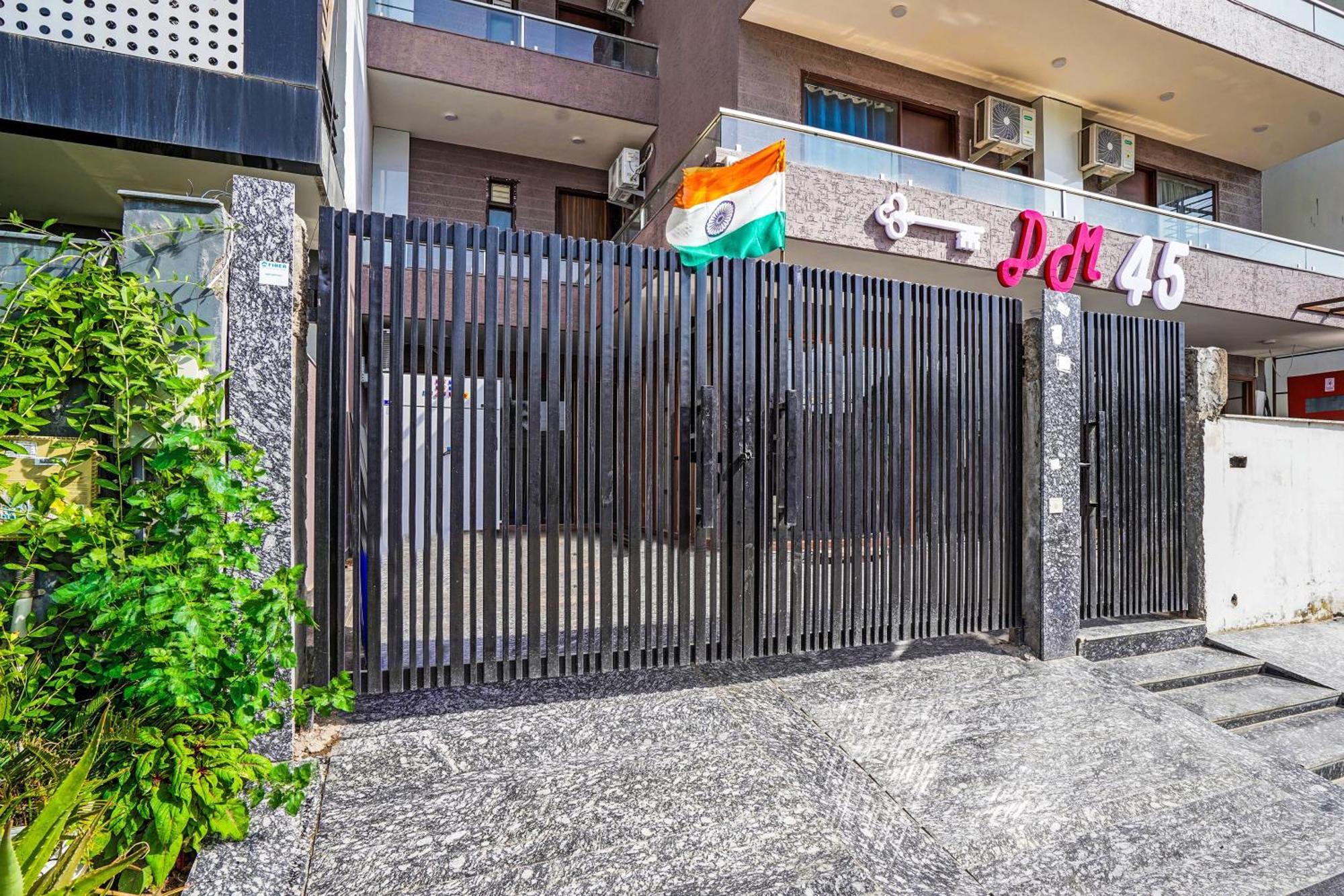 Hotel Collection O Dm 45 Gurgaon