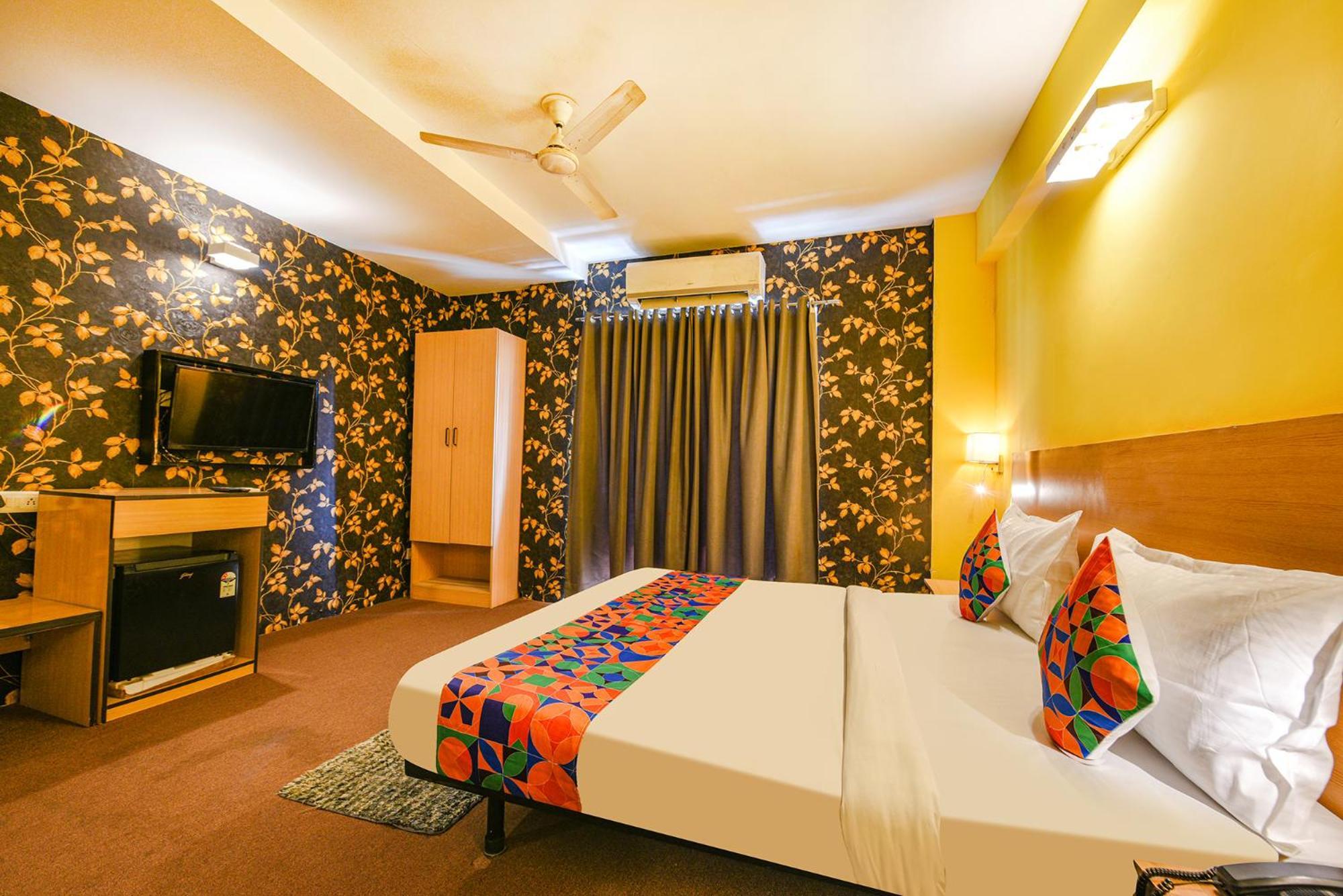 Hotel Fabhotel Old Meple Leaf 4*