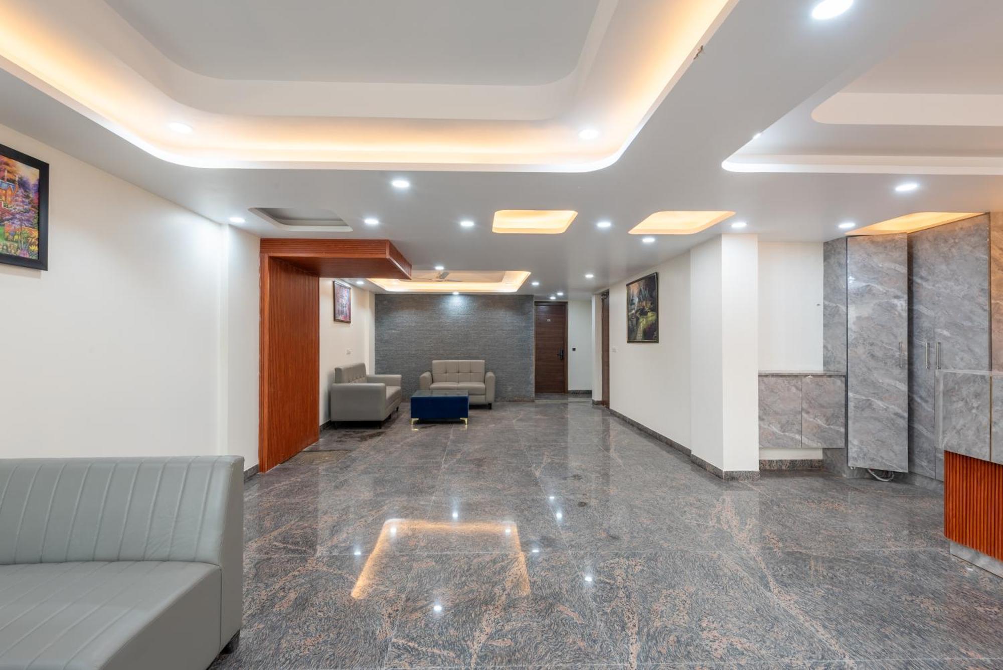 Hotel Saavi Sector- 45 Gurgaon