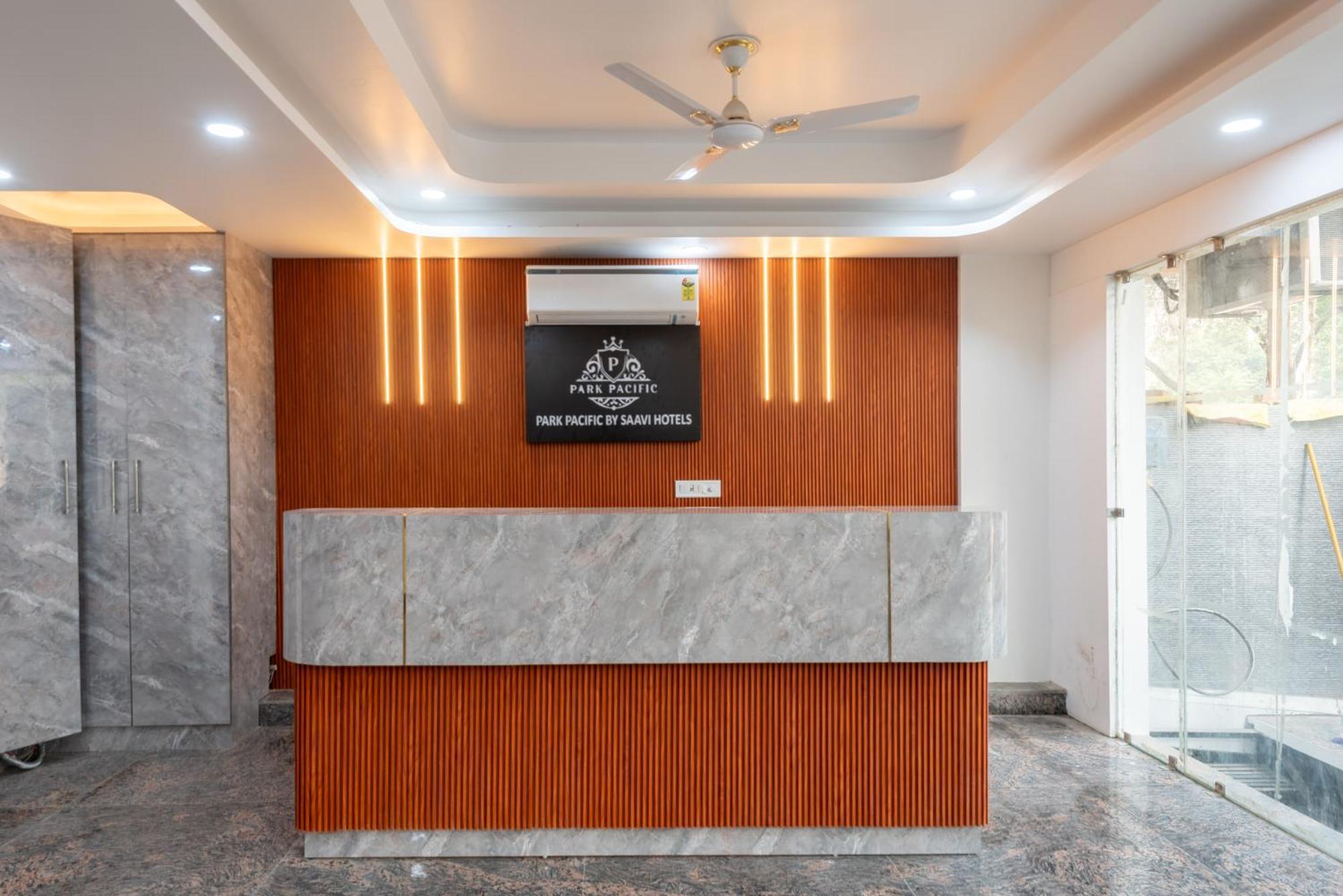 Hotel Saavi Sector- 45