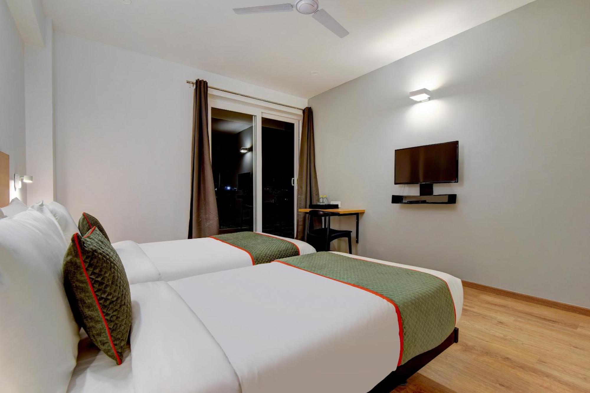 Townhouse Infinity 4*