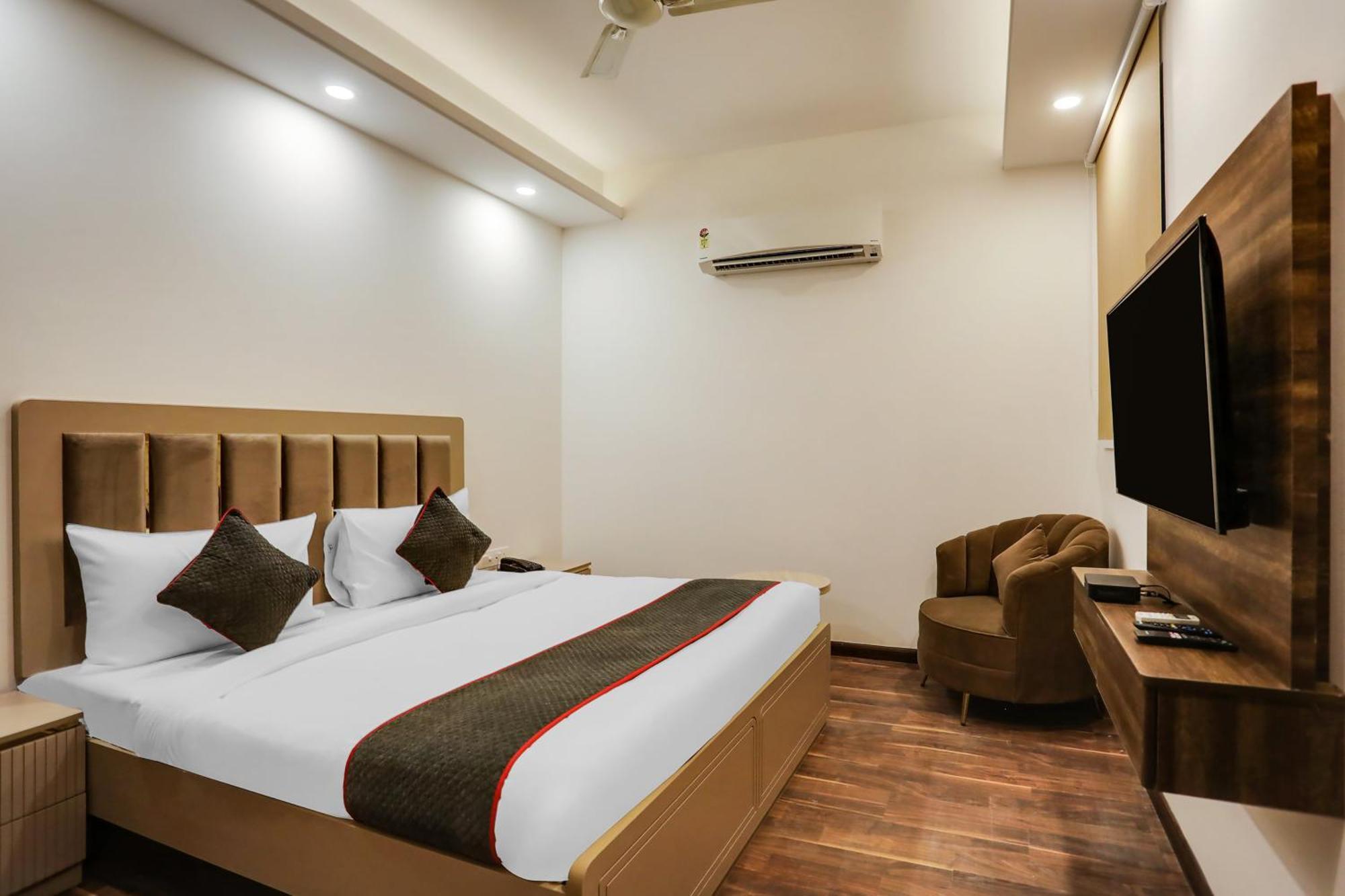 Super Townhouse Ma-32 4*