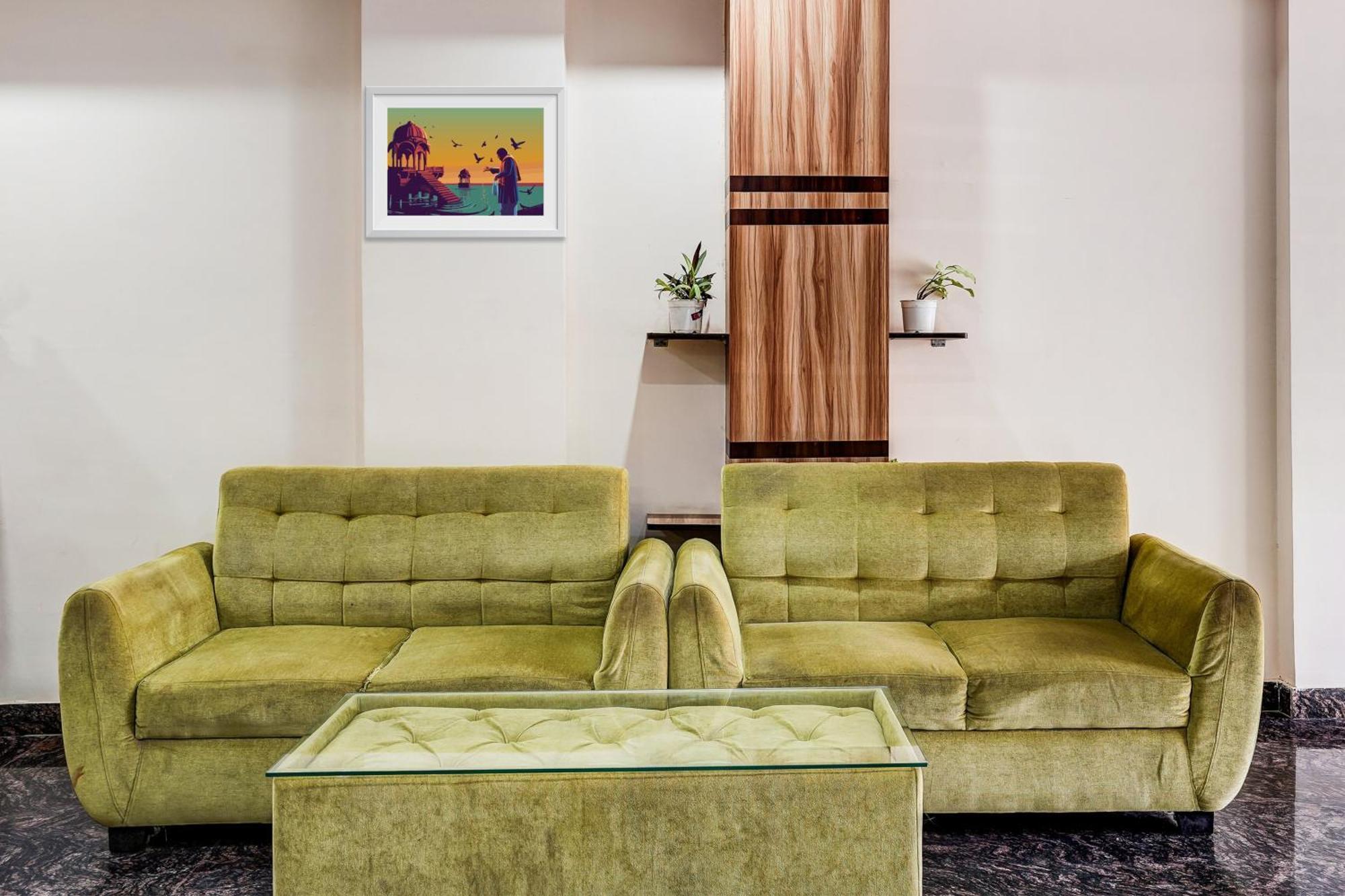 O Star Corporate Near Omaxe Celebration Mall 3*