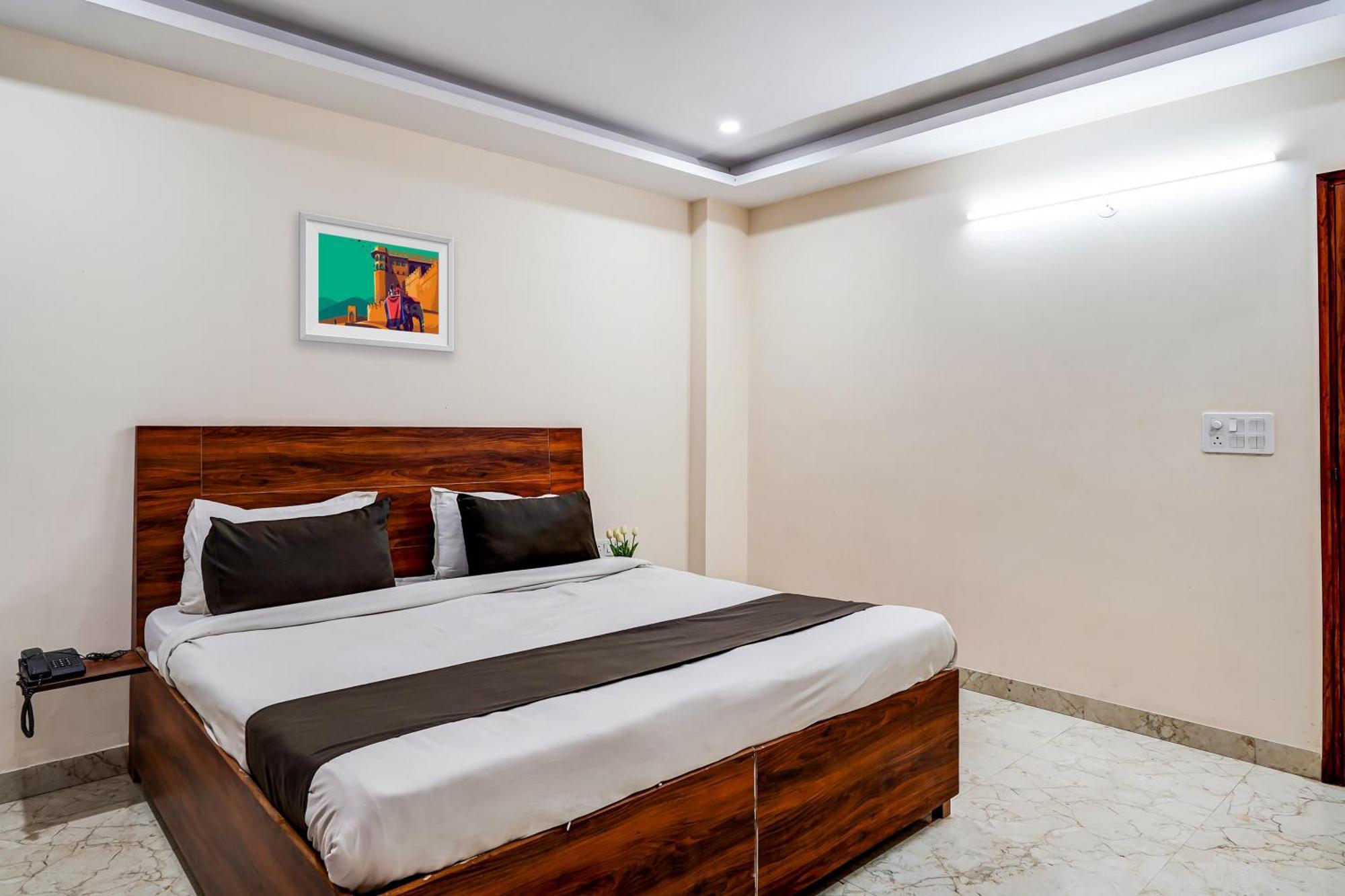 O Star Corporate Near Omaxe Celebration Mall 3* Gurgaon