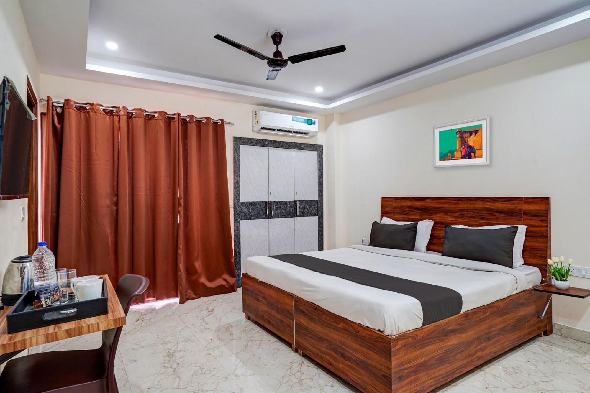O Star Corporate Near Omaxe Celebration Mall Hotel