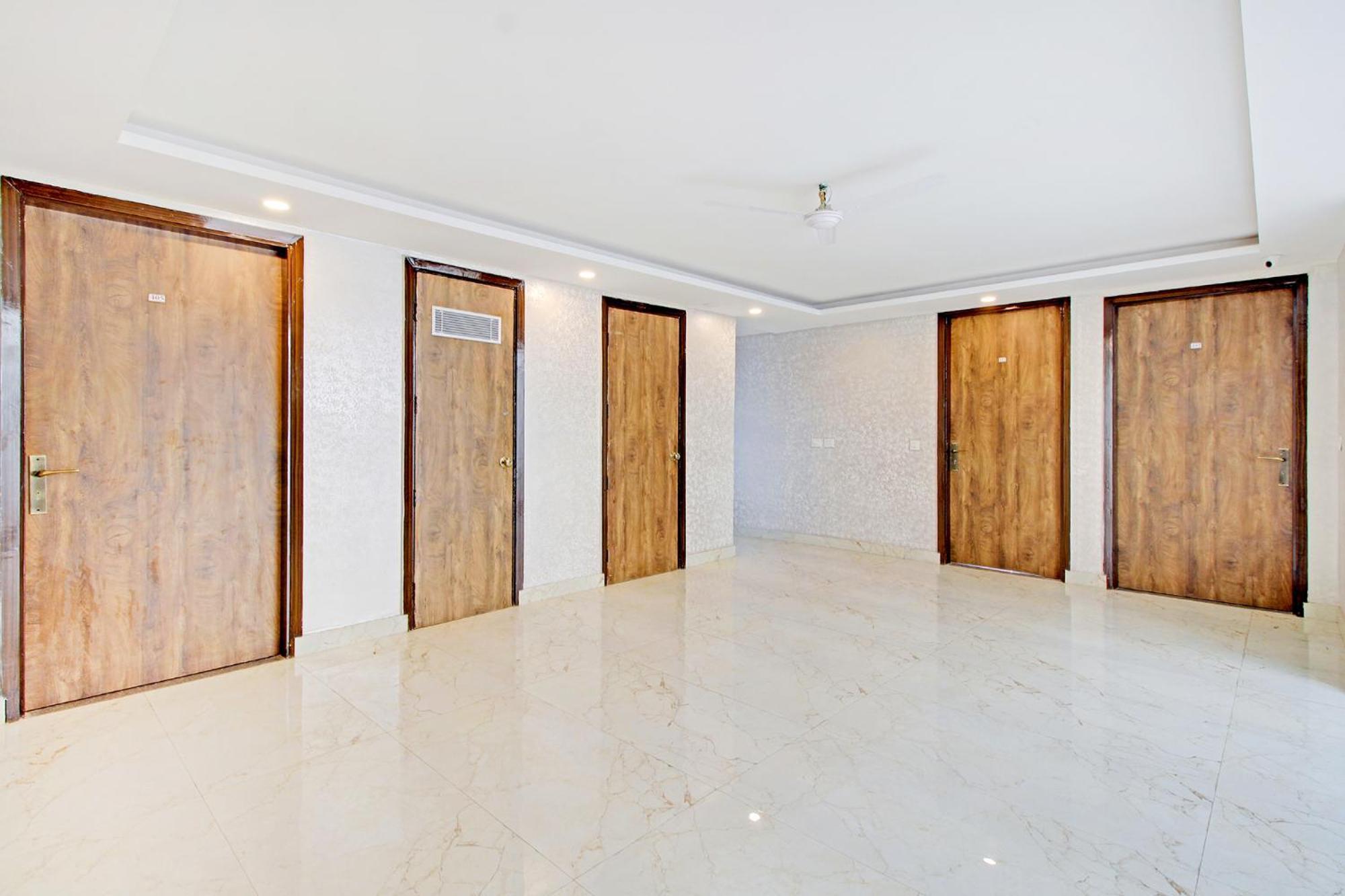 Fabhotel Soft Petals Hotel Gurgaon