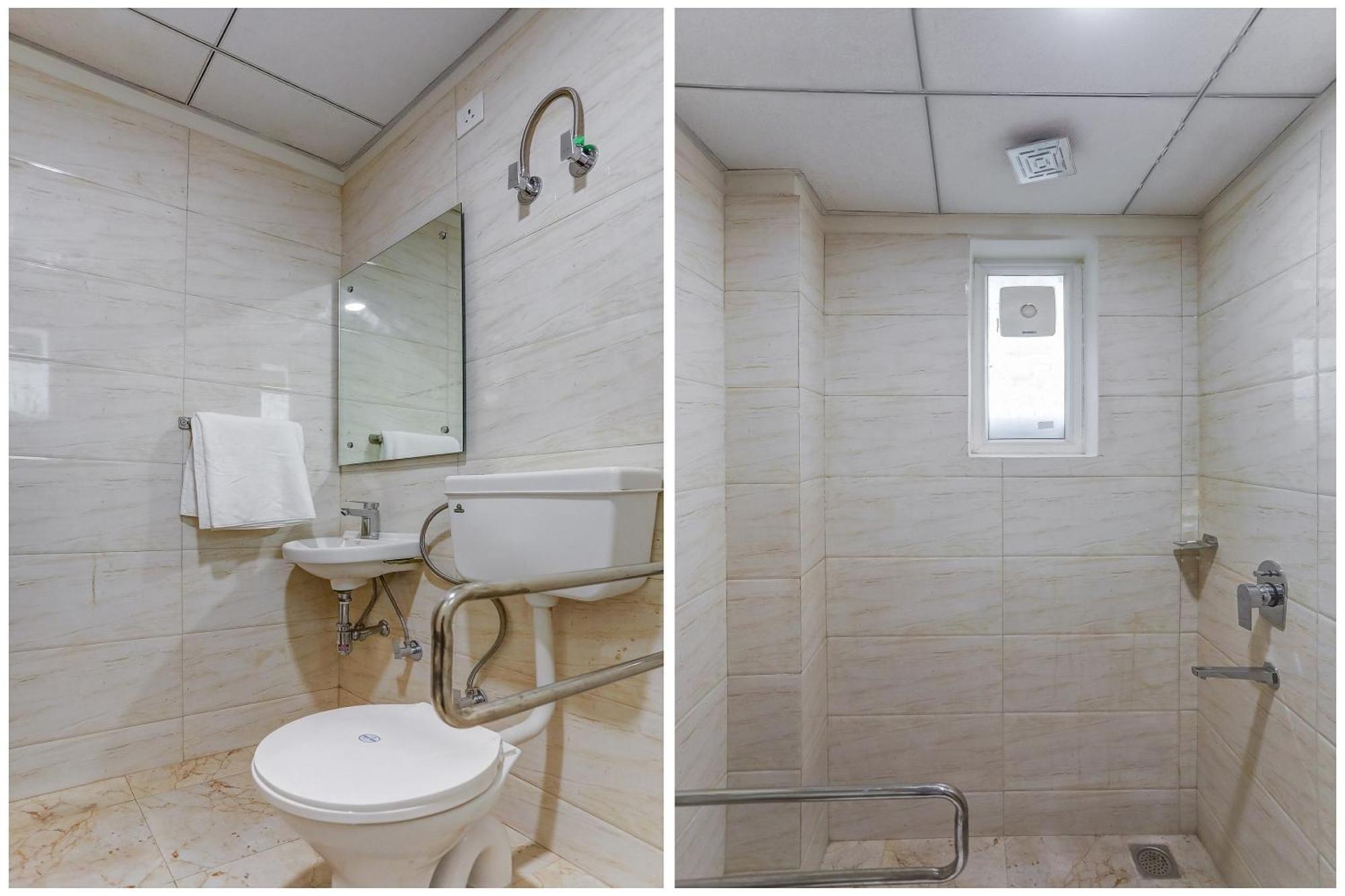 Hotel Collection O The Doors Near Appu Ghar Gurgaon