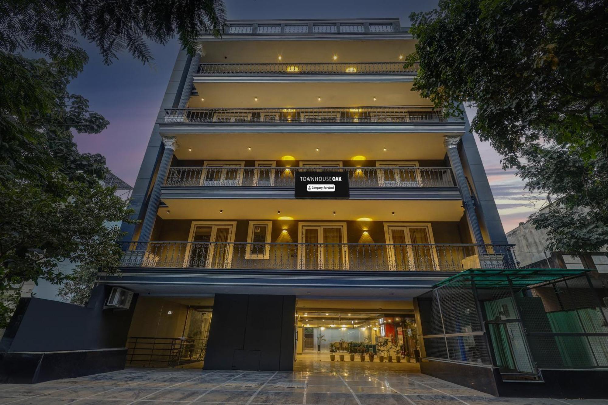 Super Townhouse Oak Udyog Vihar 4* Gurgaon