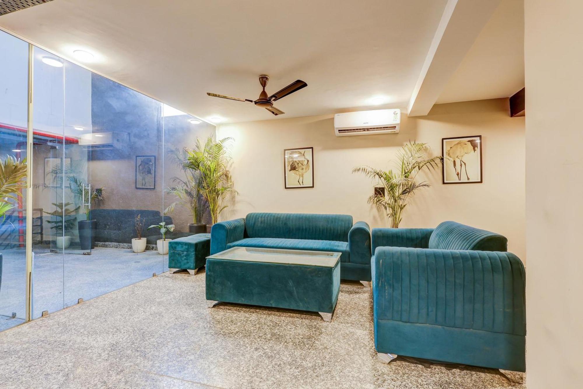 Hotel Super Townhouse Oak Udyog Vihar