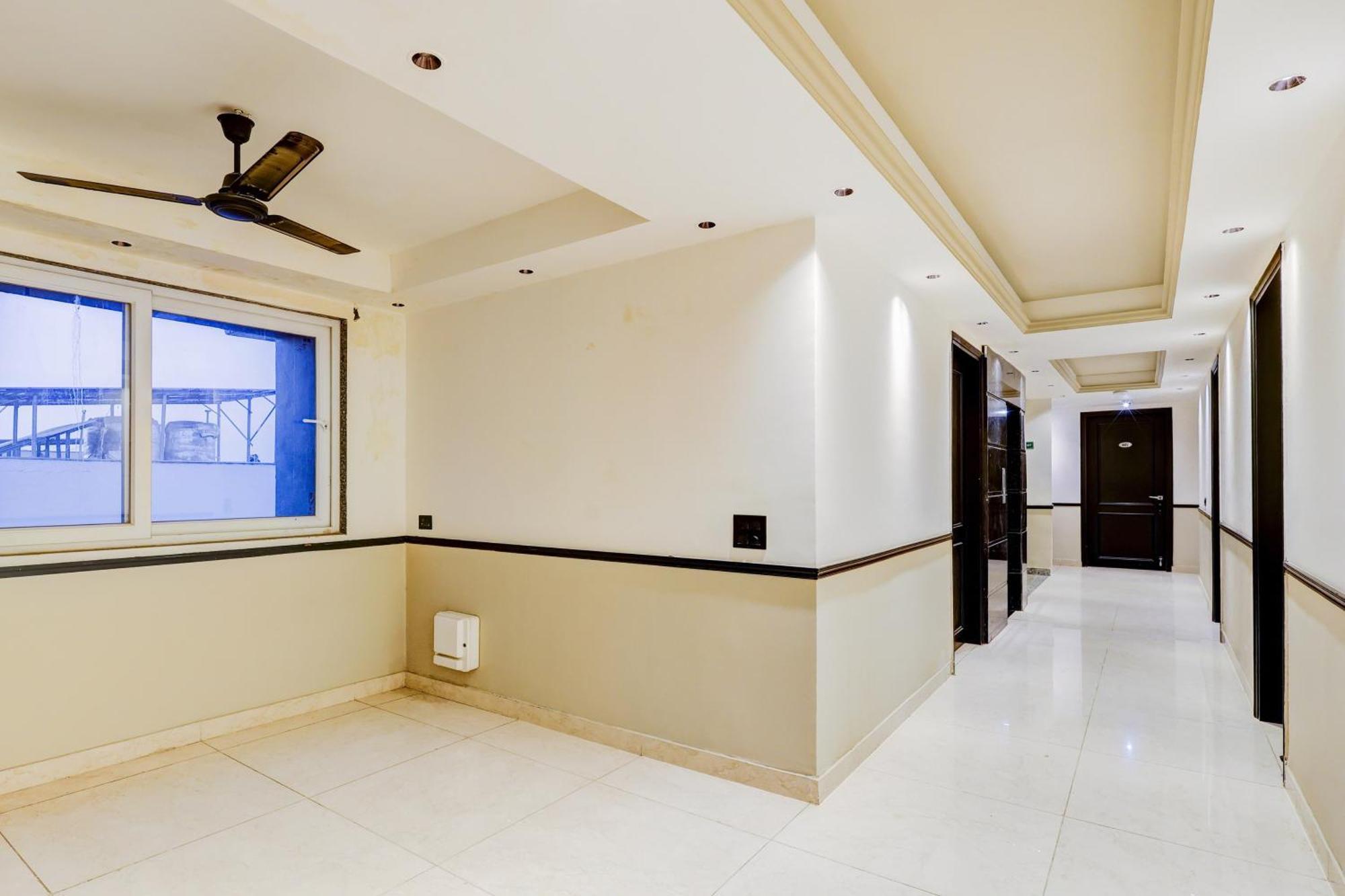 Super Townhouse Oak Udyog Vihar Hotel Gurgaon