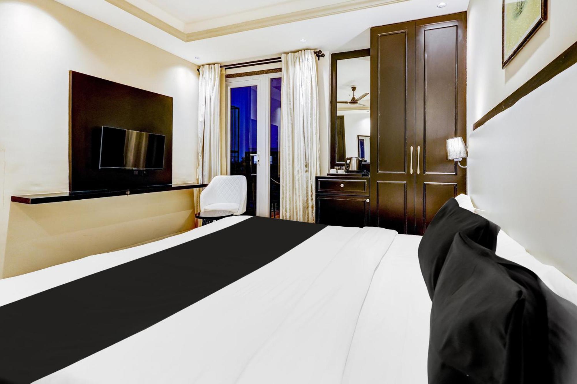 Super Townhouse Oak Udyog Vihar Hotel Gurgaon