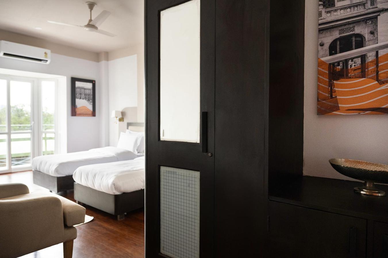 Firebrick Boutique Residences - Amethyst House Hotel