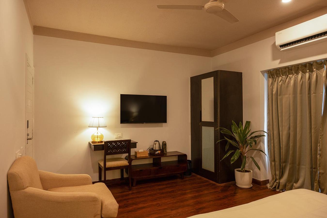 Hotel Firebrick Boutique Residences - Amethyst House Gurgaon