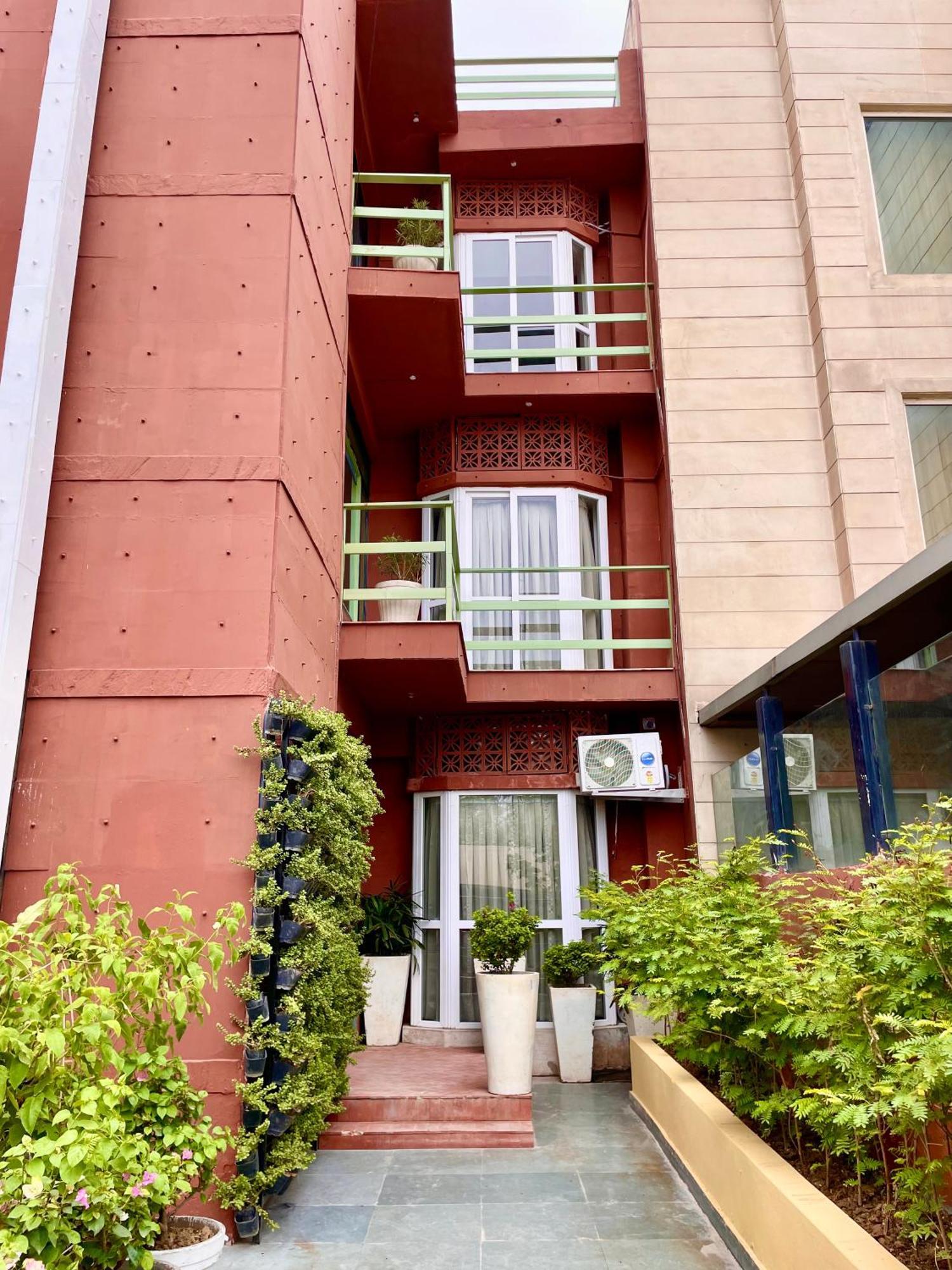 Hotel Firebrick Boutique Residences - Amethyst House Gurgaon