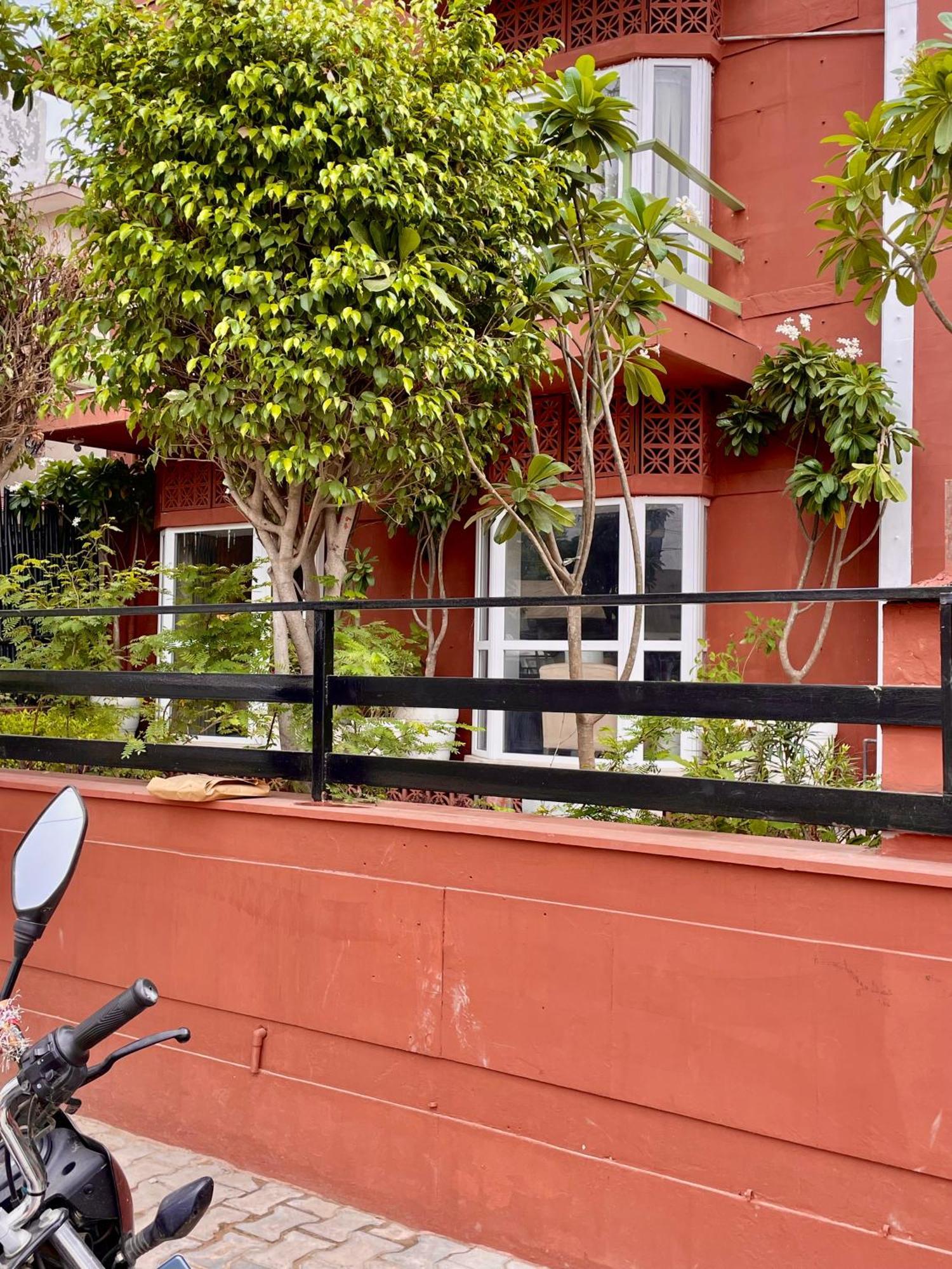 Firebrick Boutique Residences - Amethyst House Hotel Gurgaon