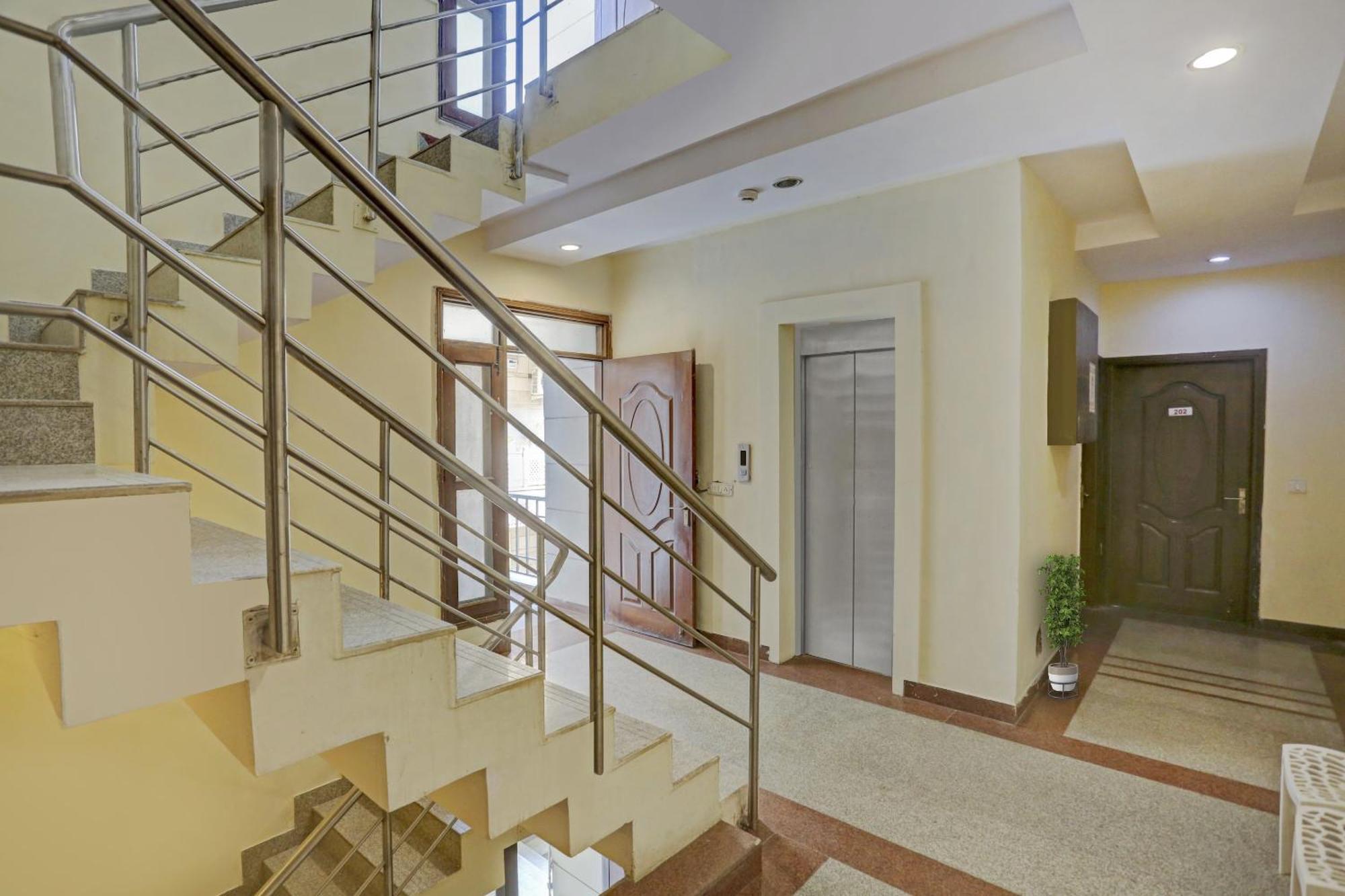 Collection O Ramjas Star Residency Near Appu Ghar Gurgaon