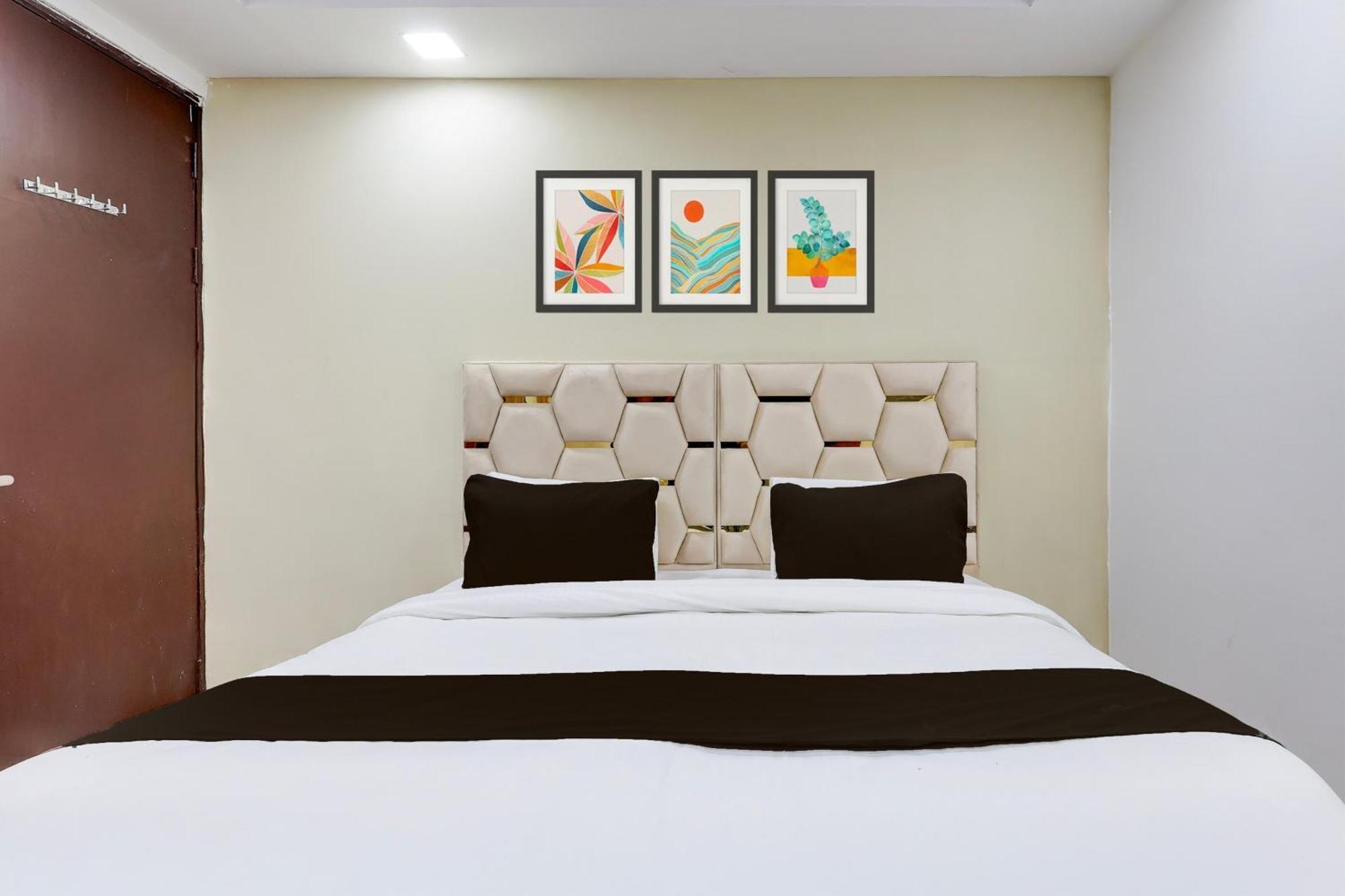 Collection O Deep Residency Hotel Gurgaon